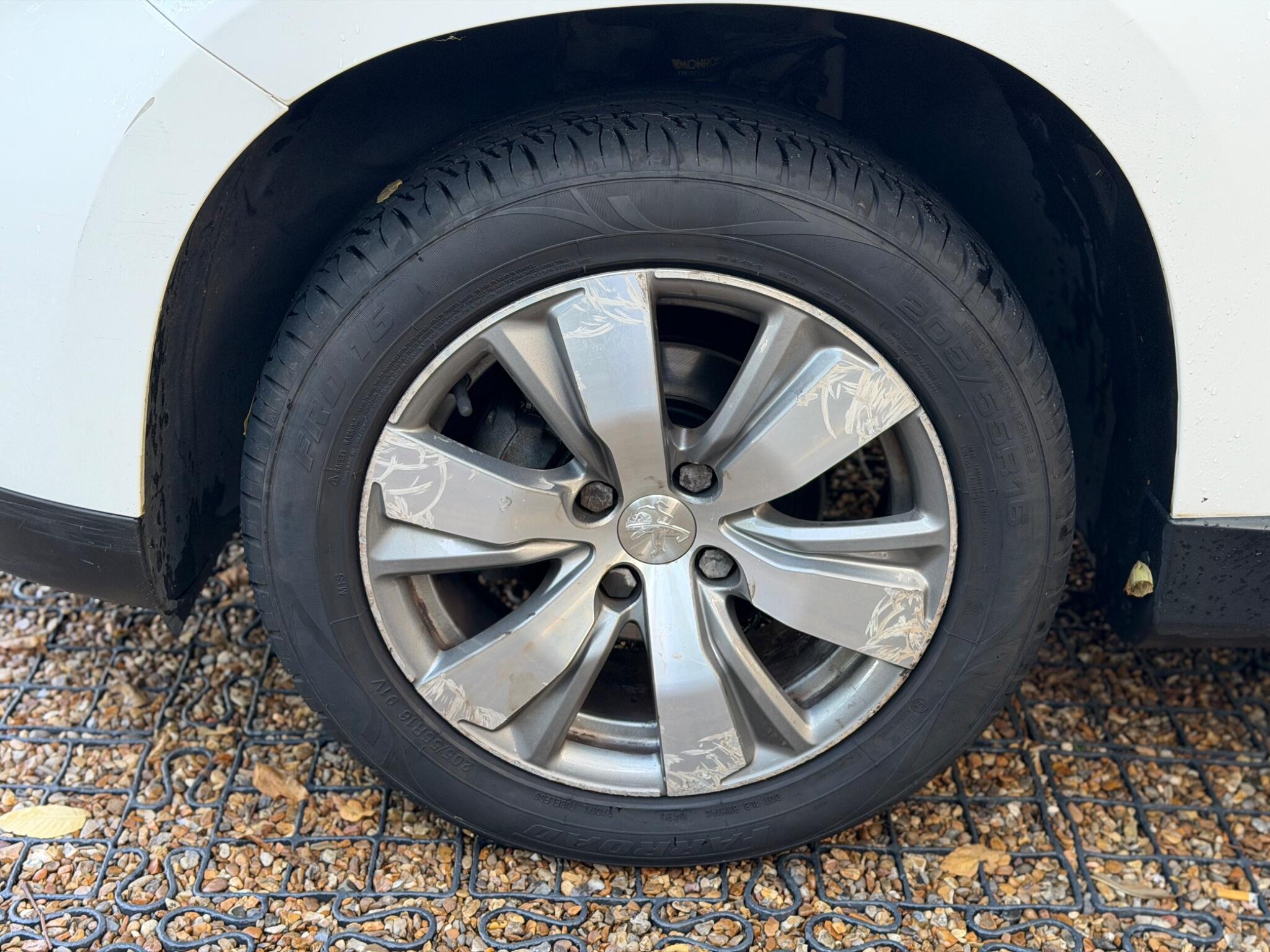 Peugeot 2008 view 54