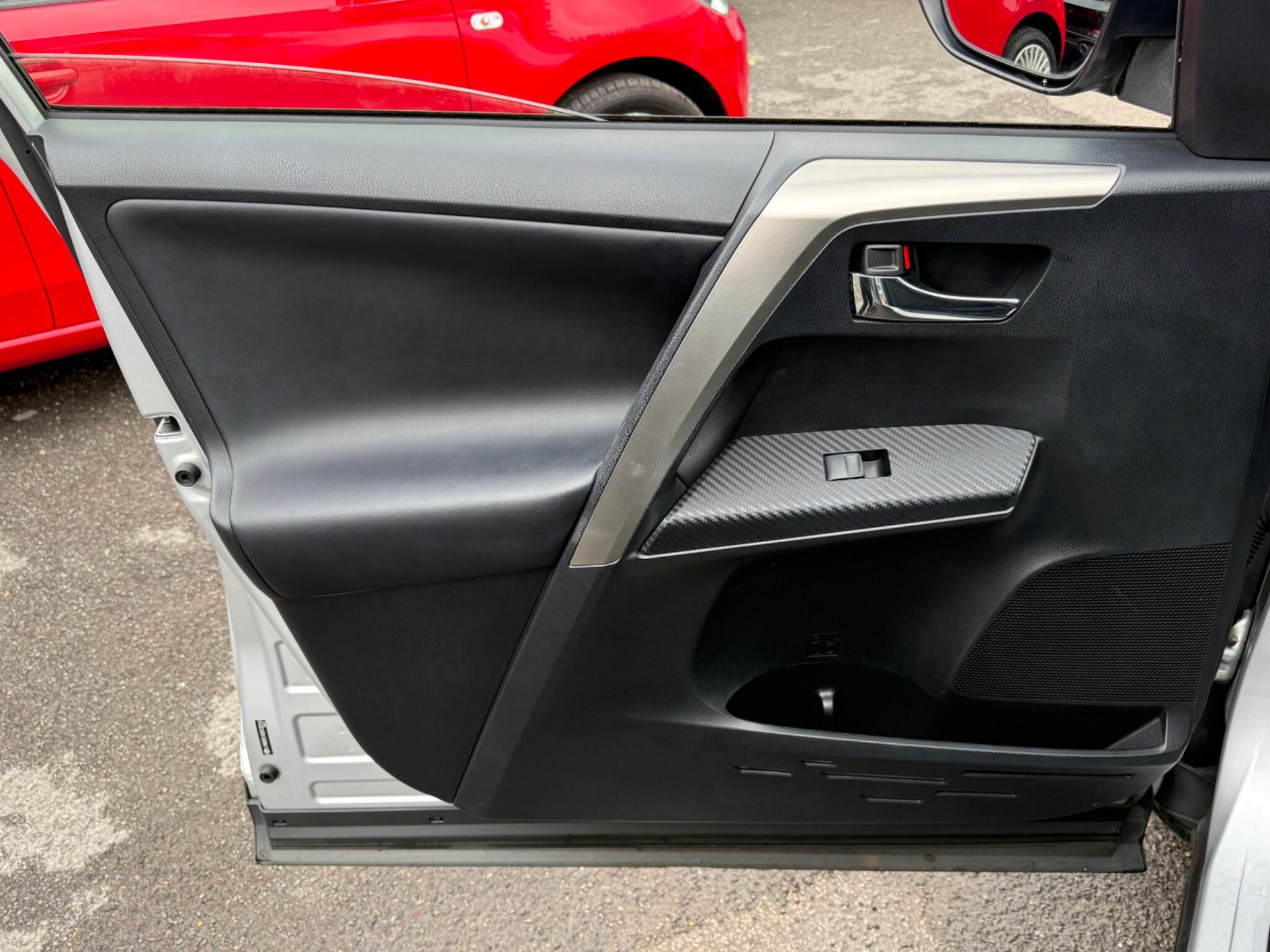 Toyota RAV4 - Image 56