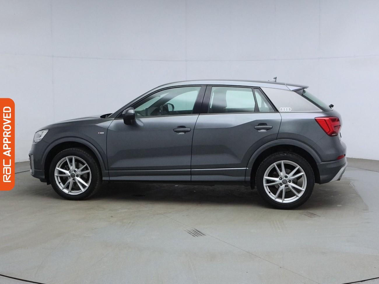 Audi Q2 view 27