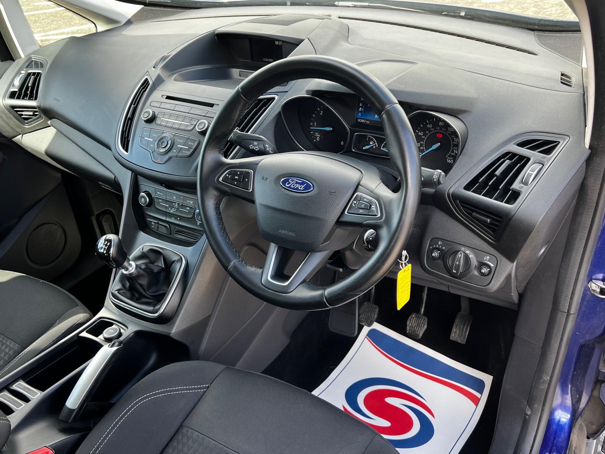 Ford C-Max view 13