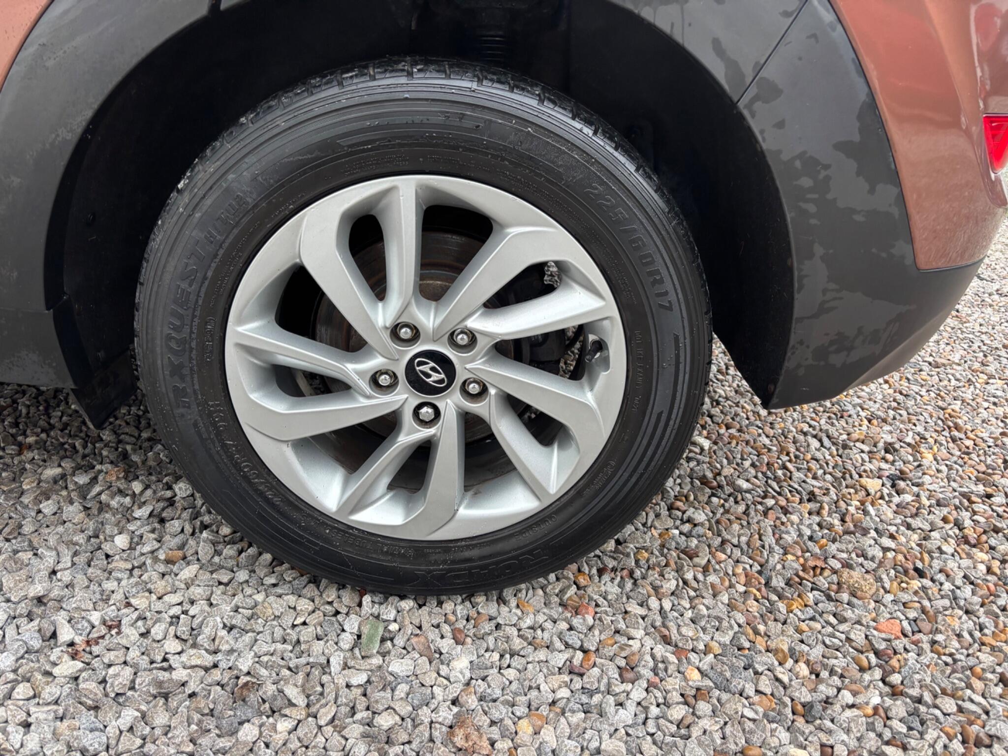 2017 Hyundai TUCSON 1.7 CRDi Blue Drive SE Euro 6 (s/s) 5dr • 80,000 miles image 19