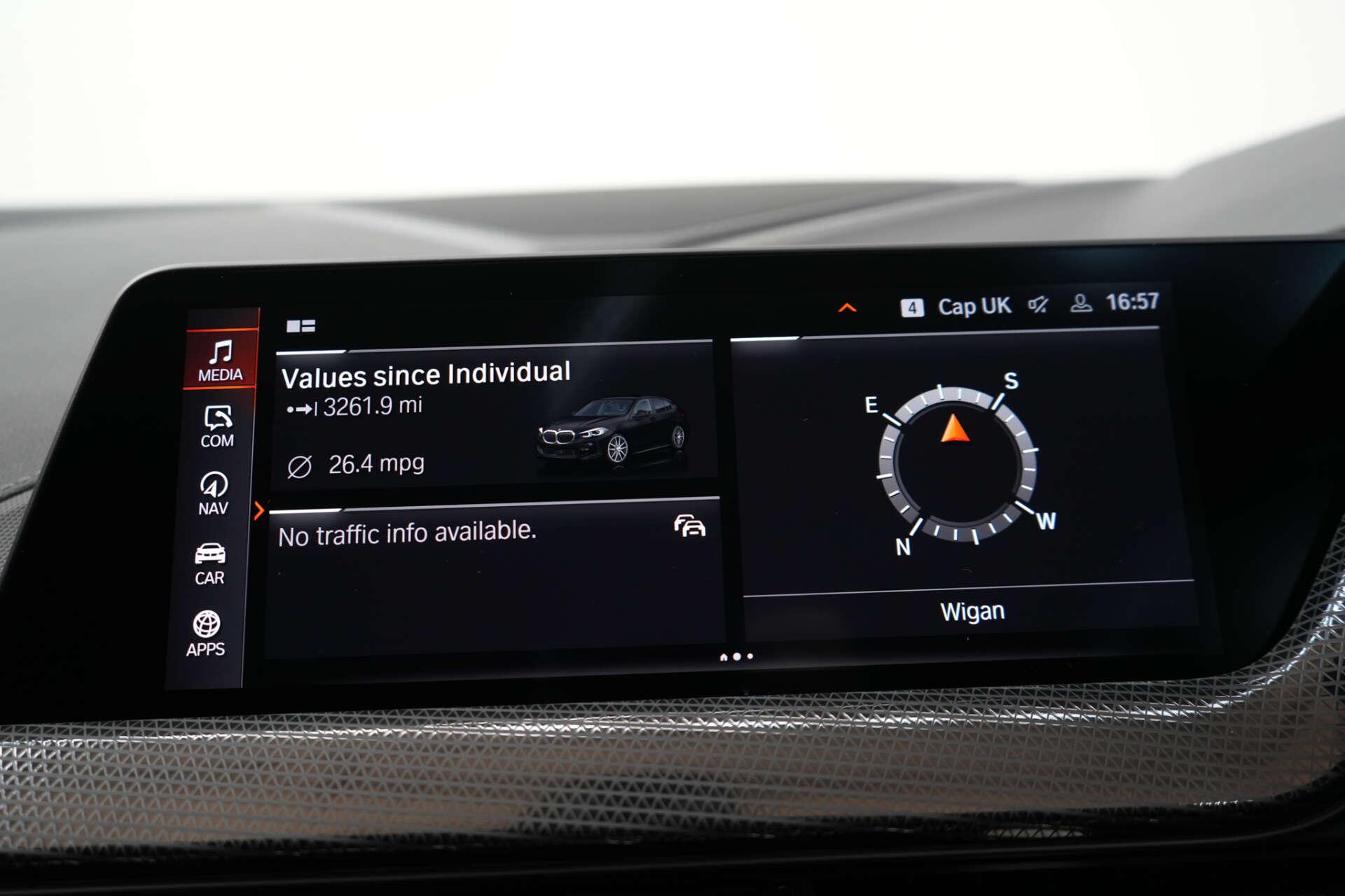 BMW 1 Series view 30