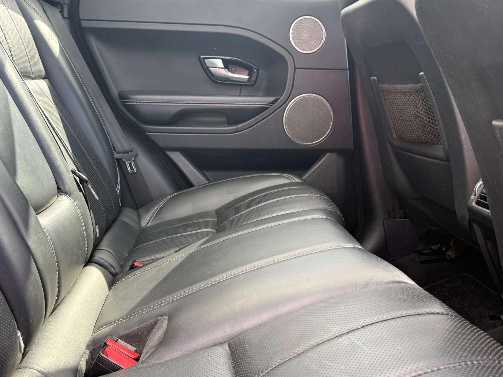 Land Rover Range Rover Evoque view 28