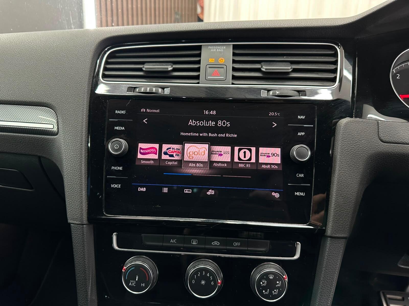 Volkswagen Golf view 40