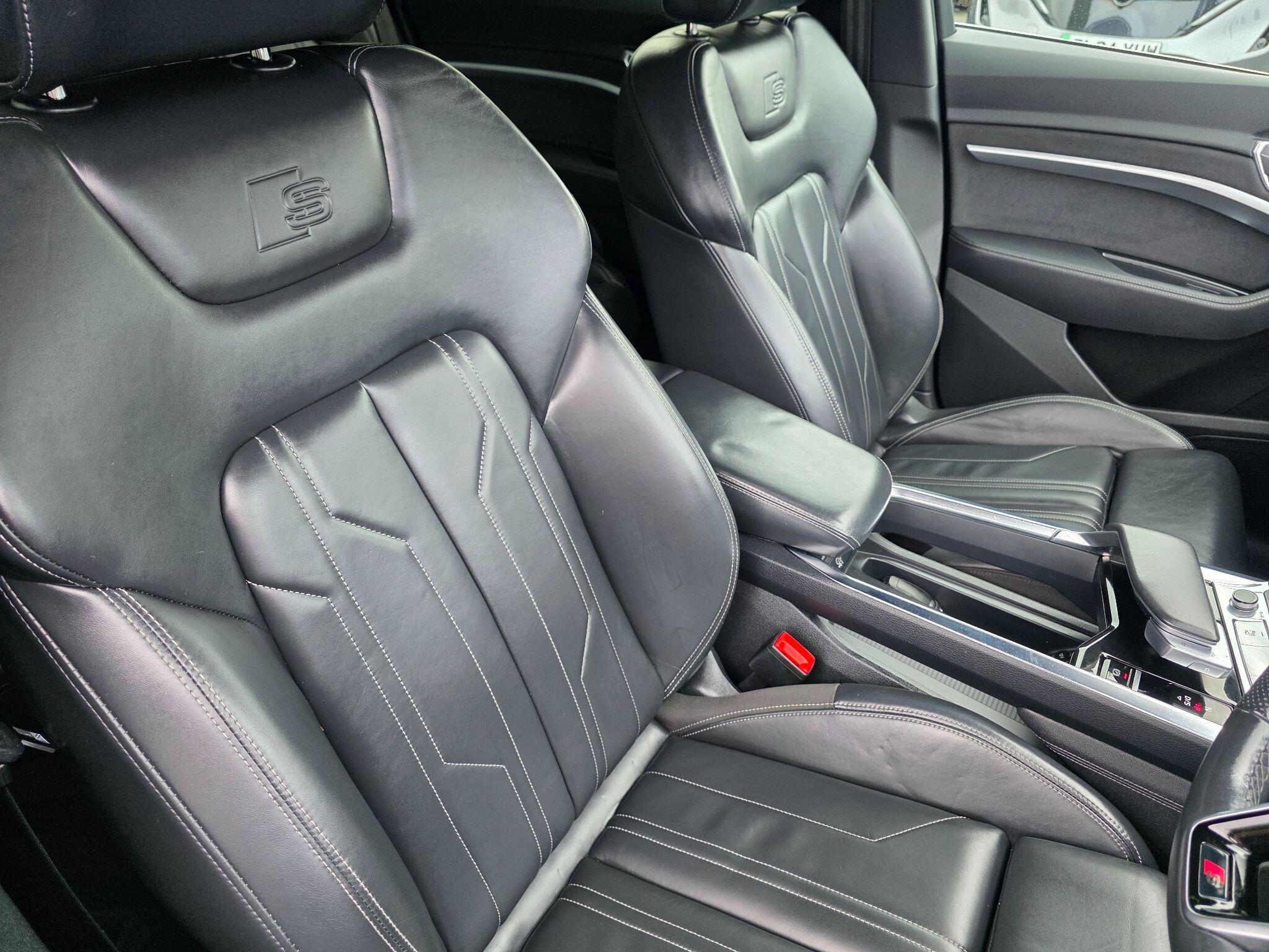 Audi E-Tron view 11