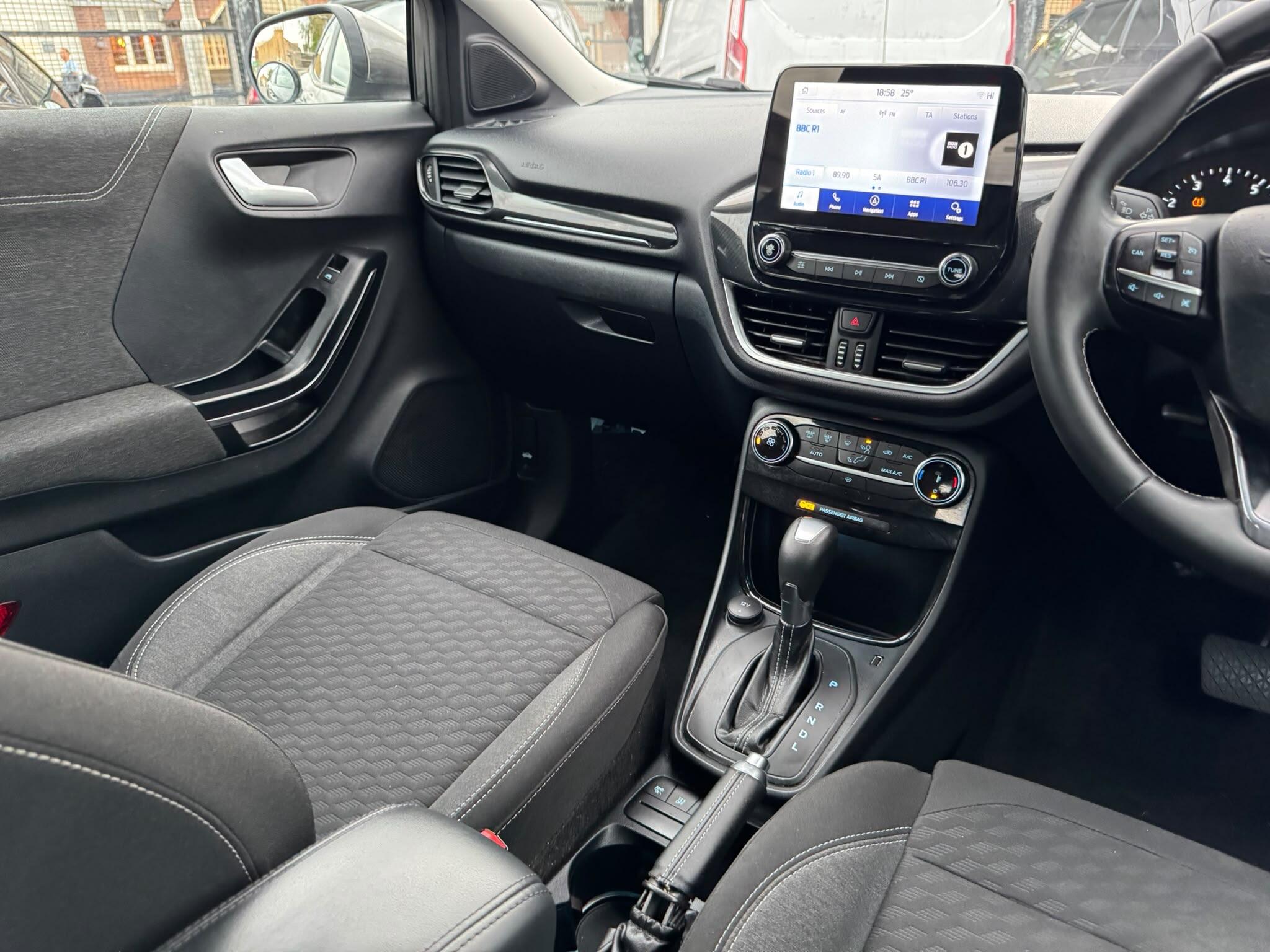 Ford Puma view 38