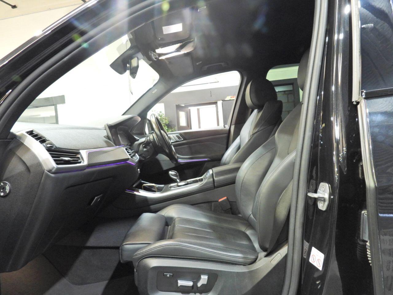 BMW X5 view 20