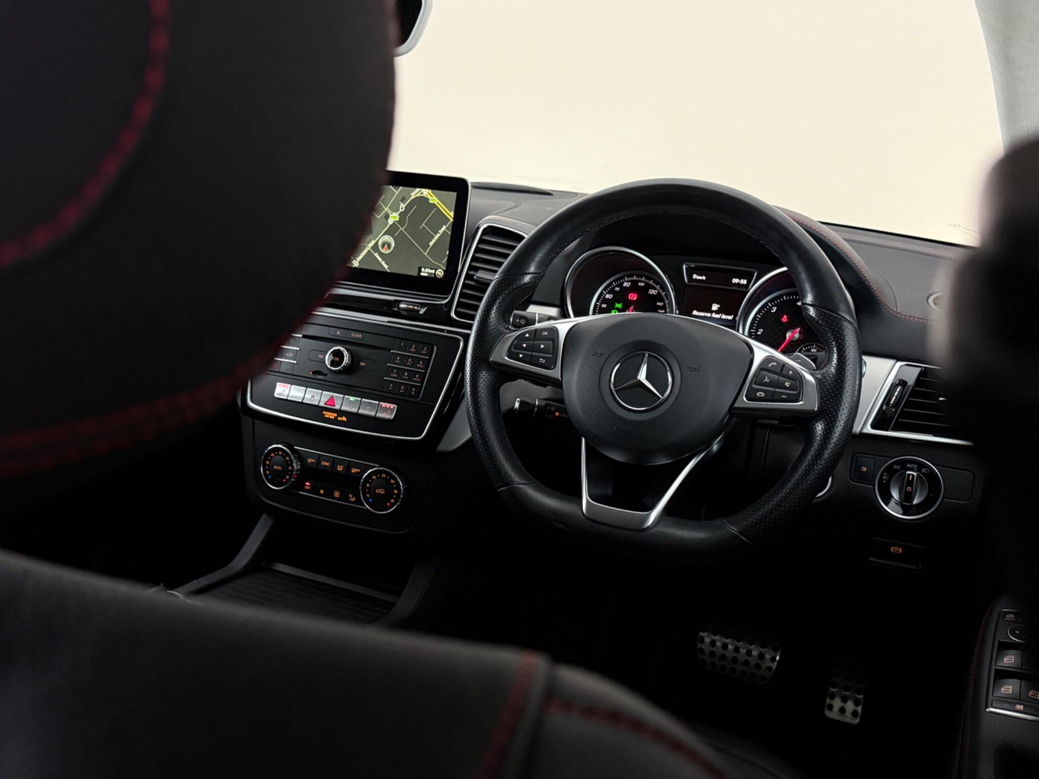 Mercedes-Benz Gle view 14