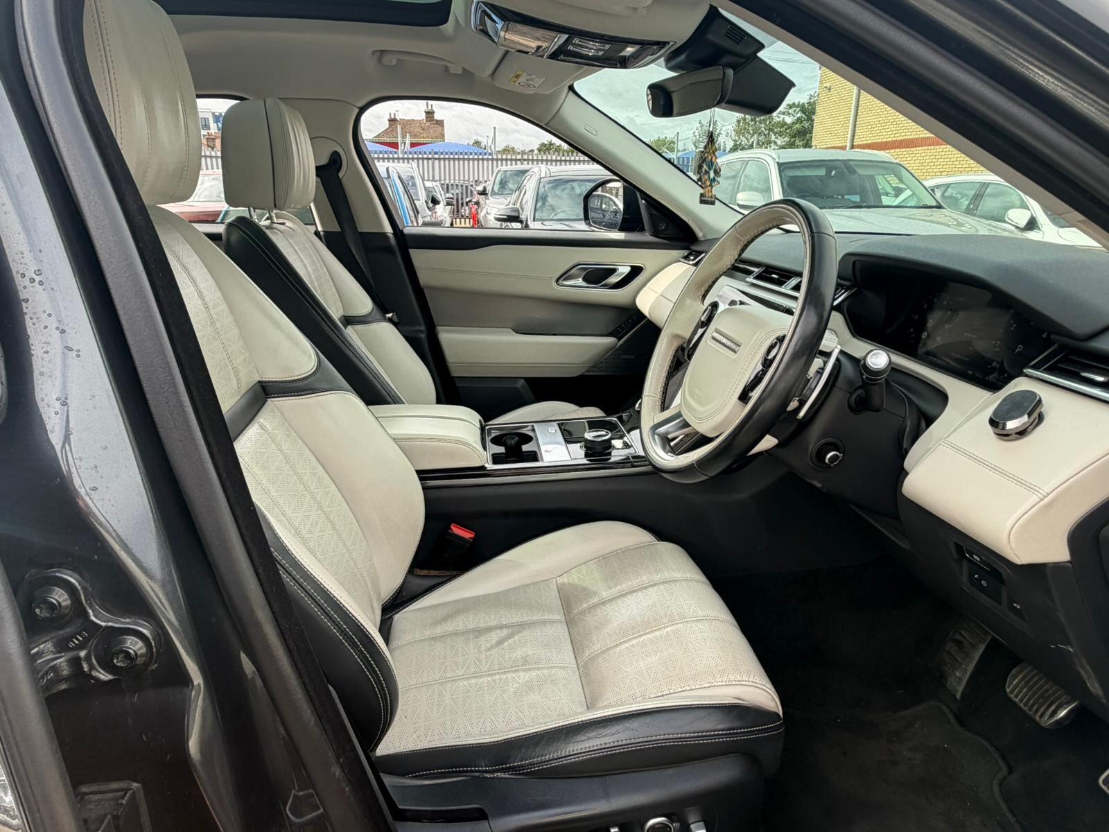 Land Rover Range Rover Velar view 11