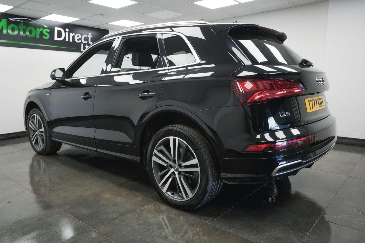 Audi Q5 view 6
