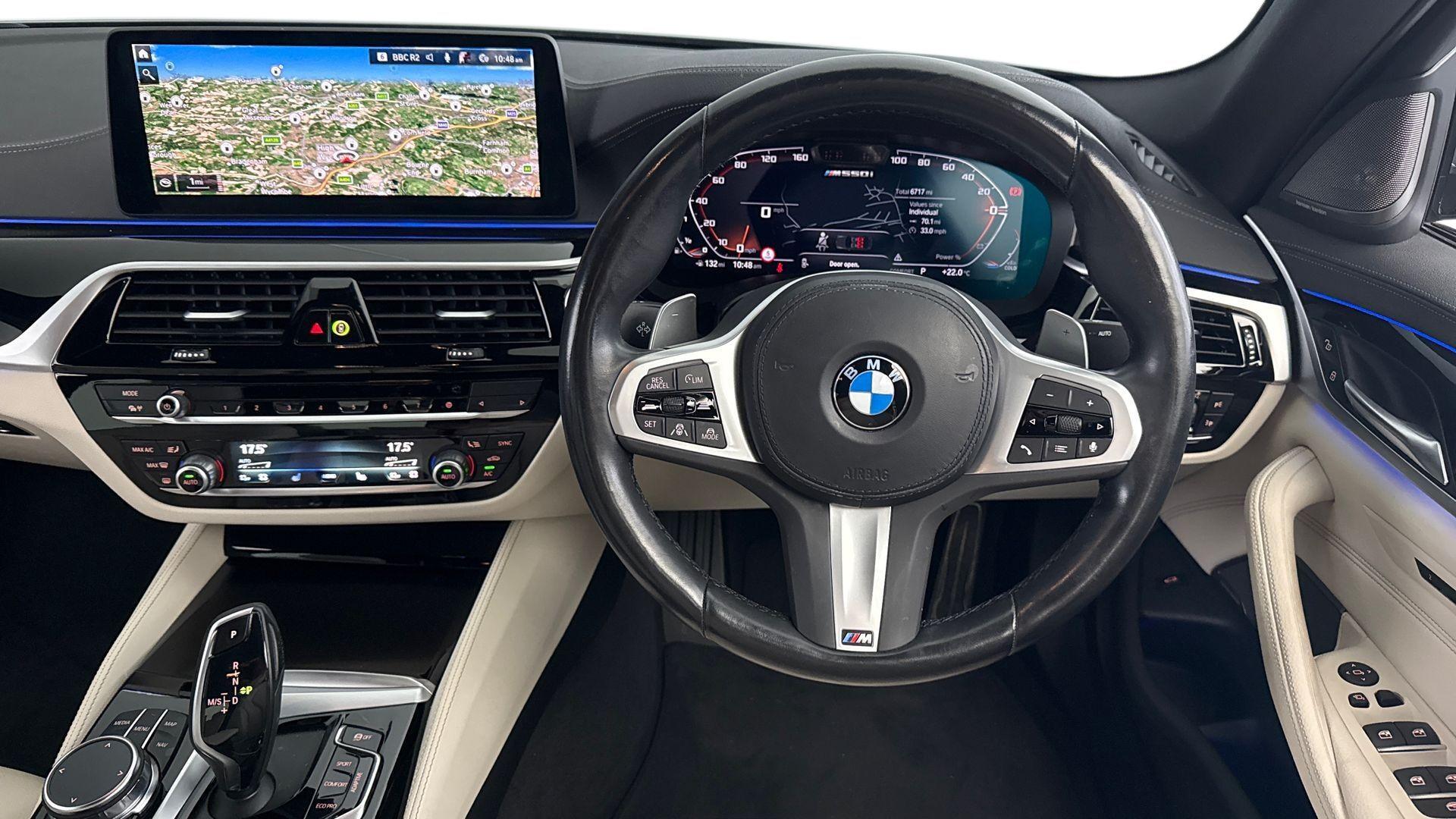 BMW 5 Series view 5