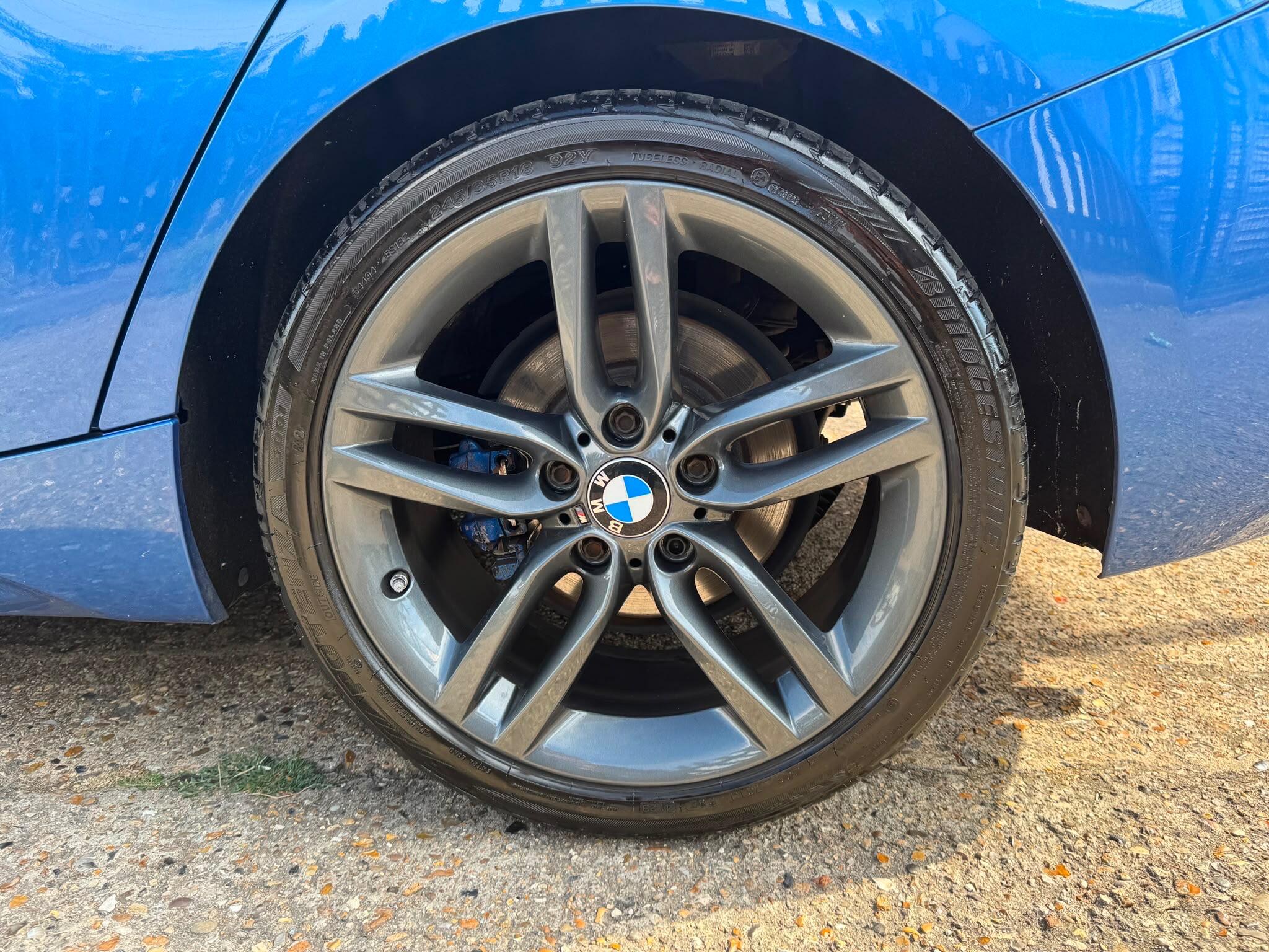 BMW 1 Series view 28