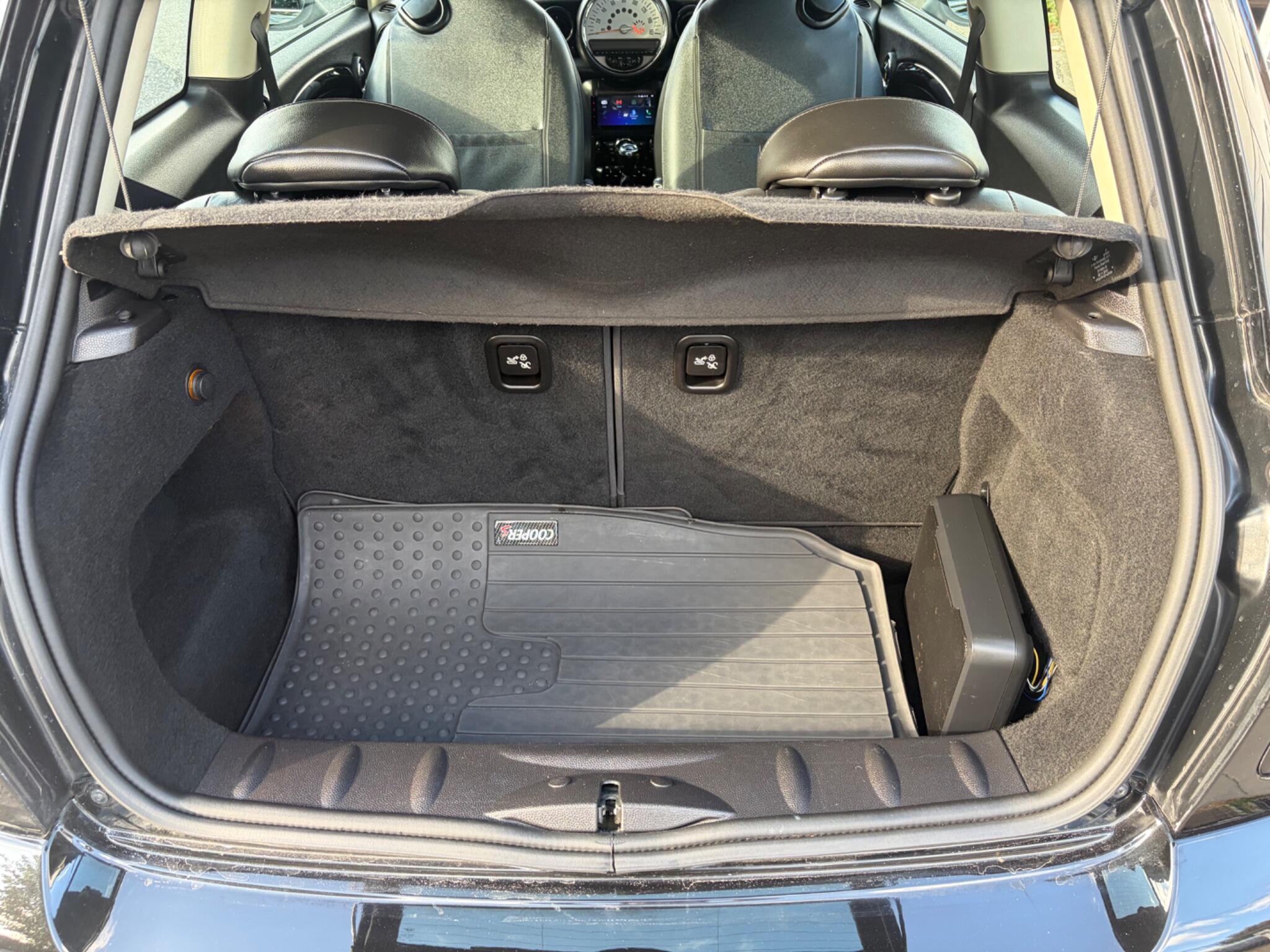 Mini Hatch view 62