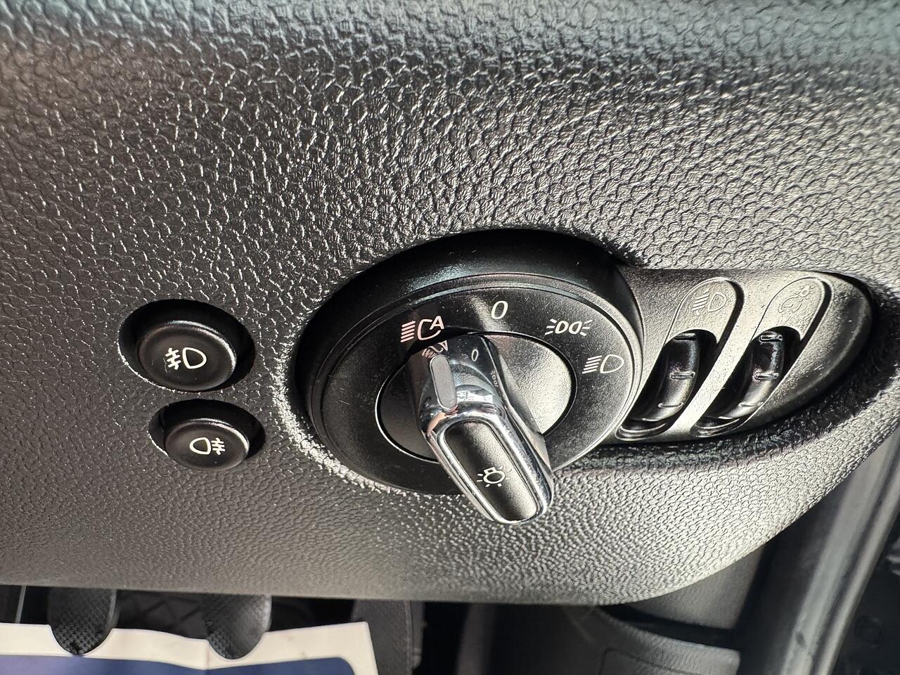 Mini Cooper view 23