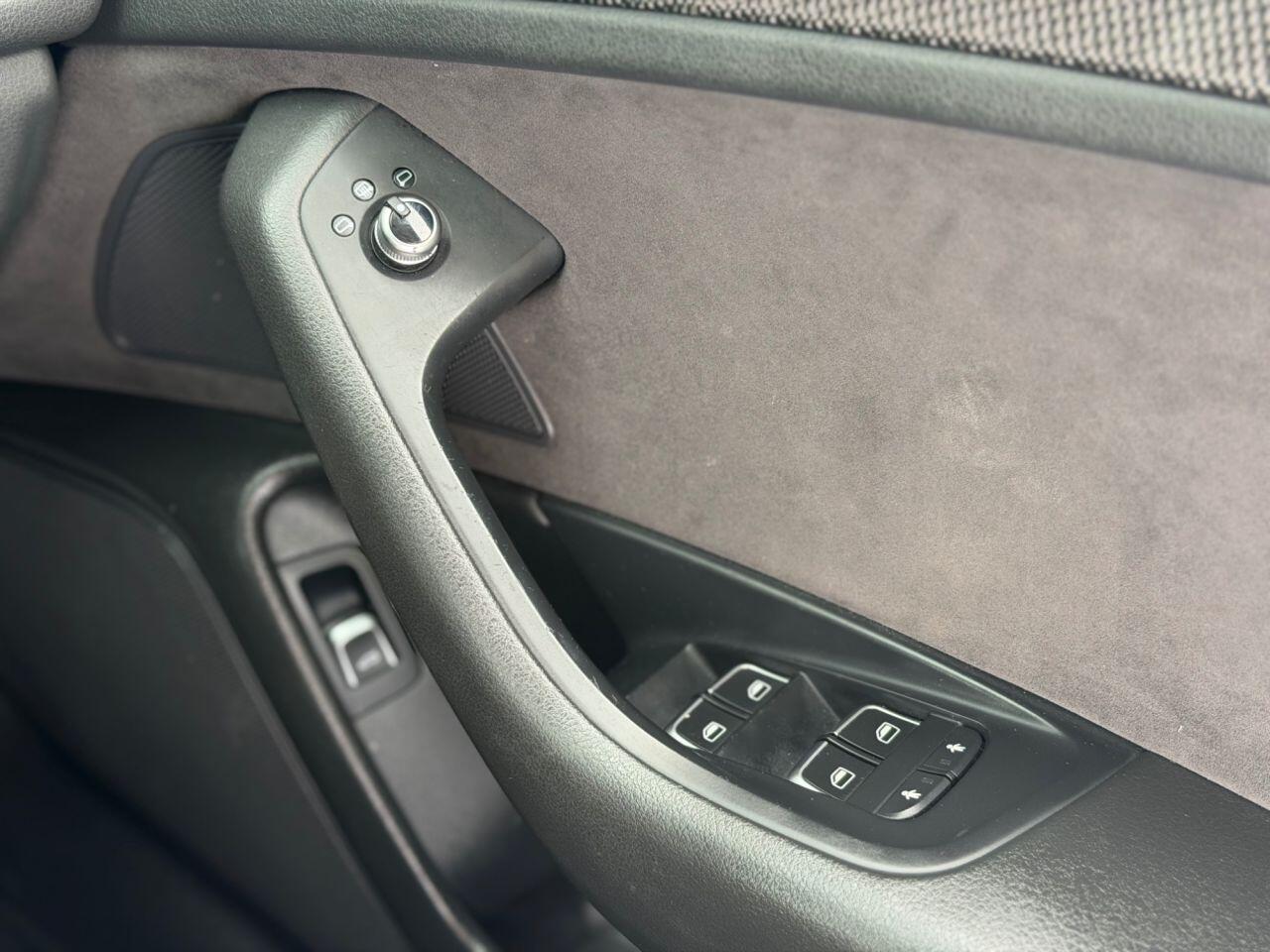 Audi S6 view 28