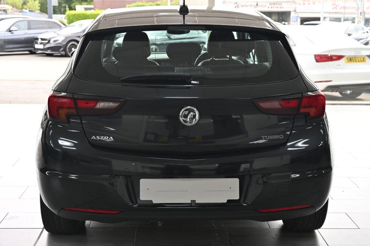 Vauxhall Astra view 9