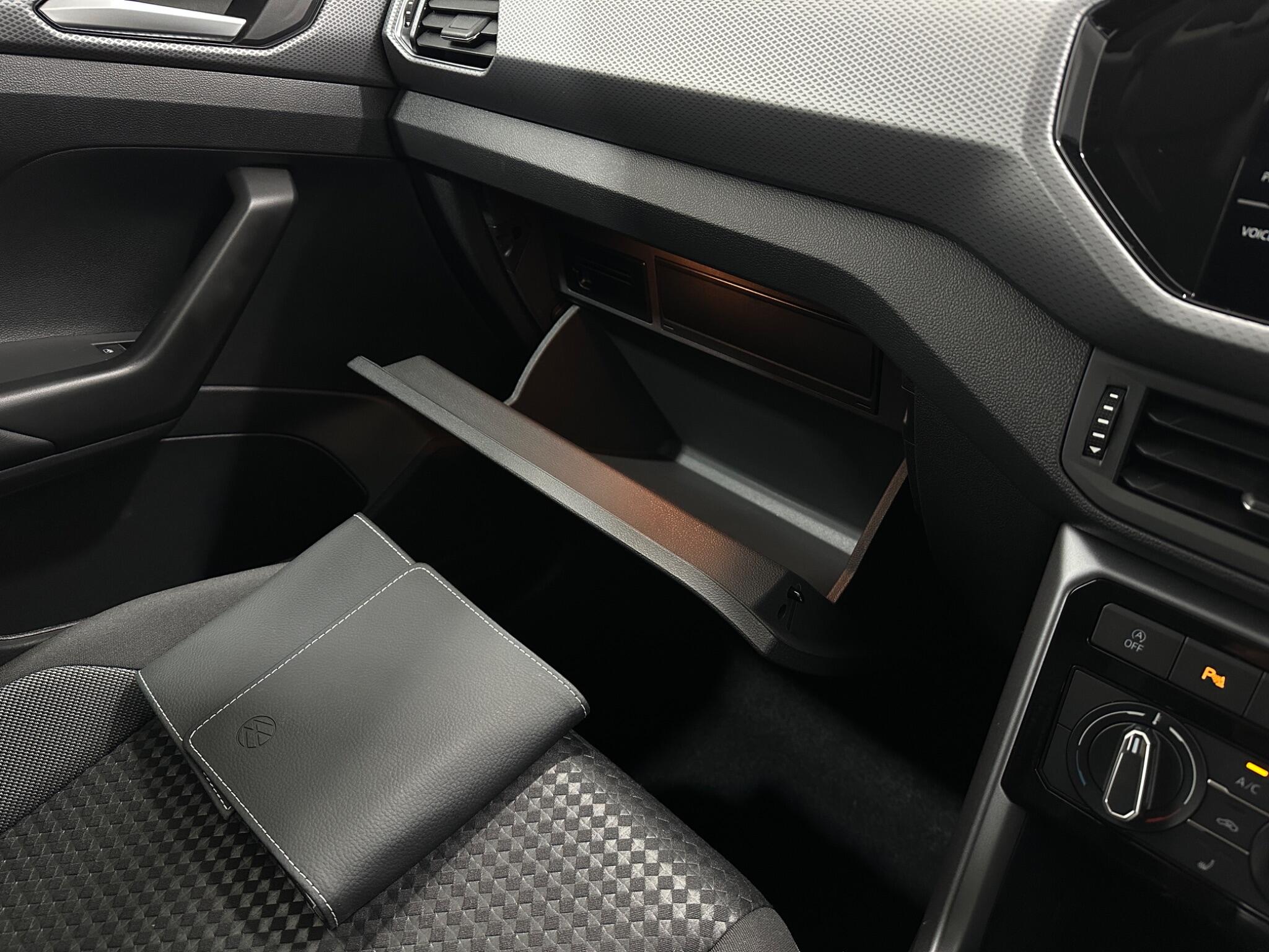 Volkswagen T-Cross view 28