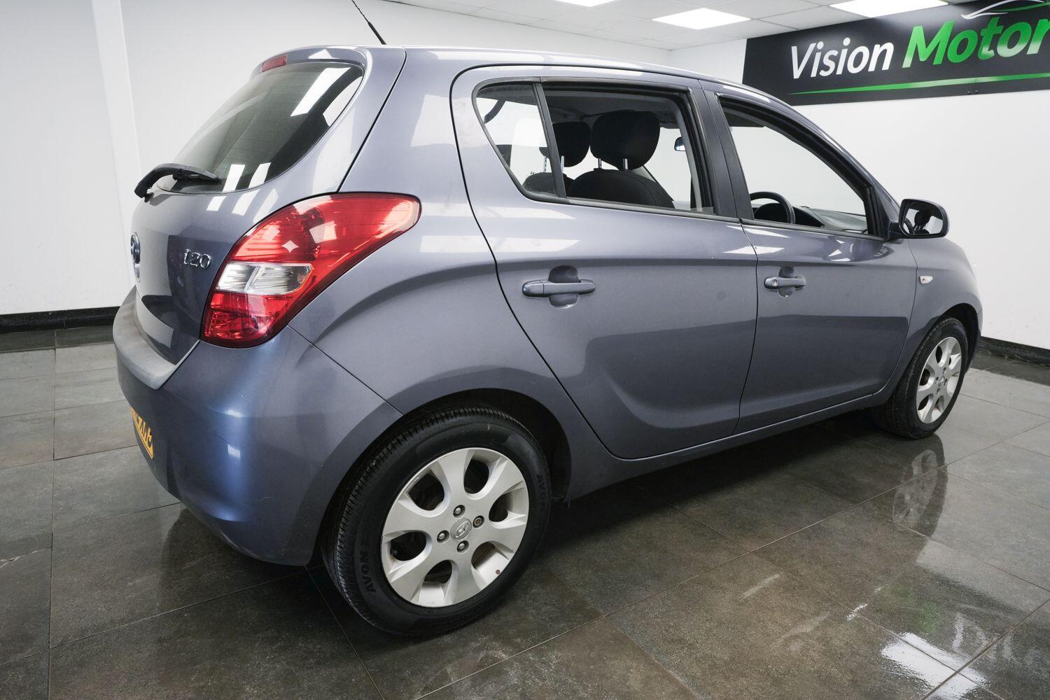Hyundai I20 view 3