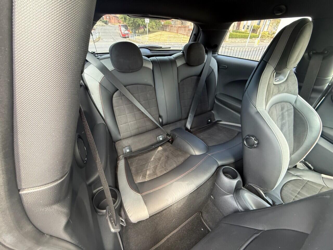 Mini Hatch view 23