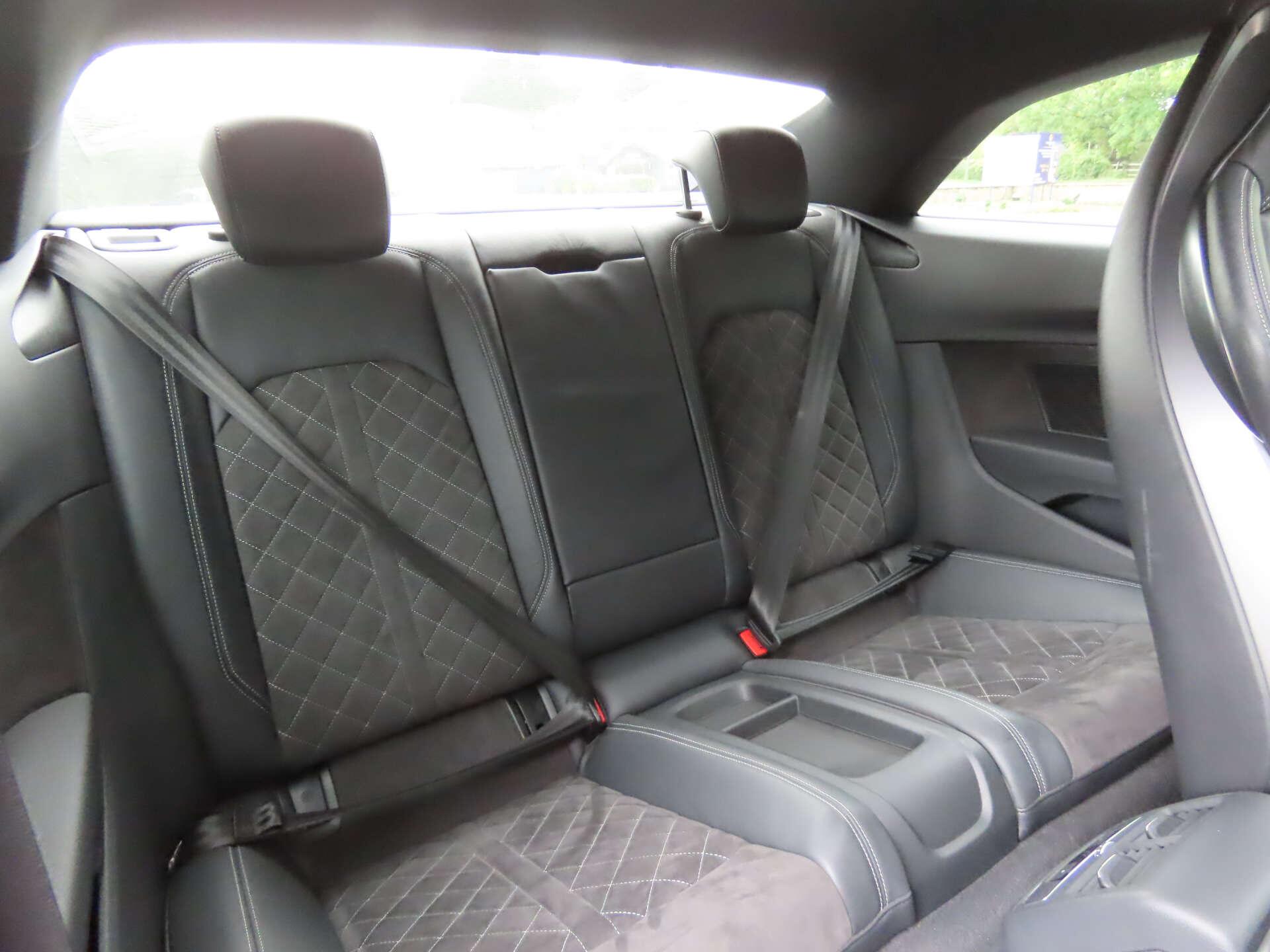 Audi RS5 view 11
