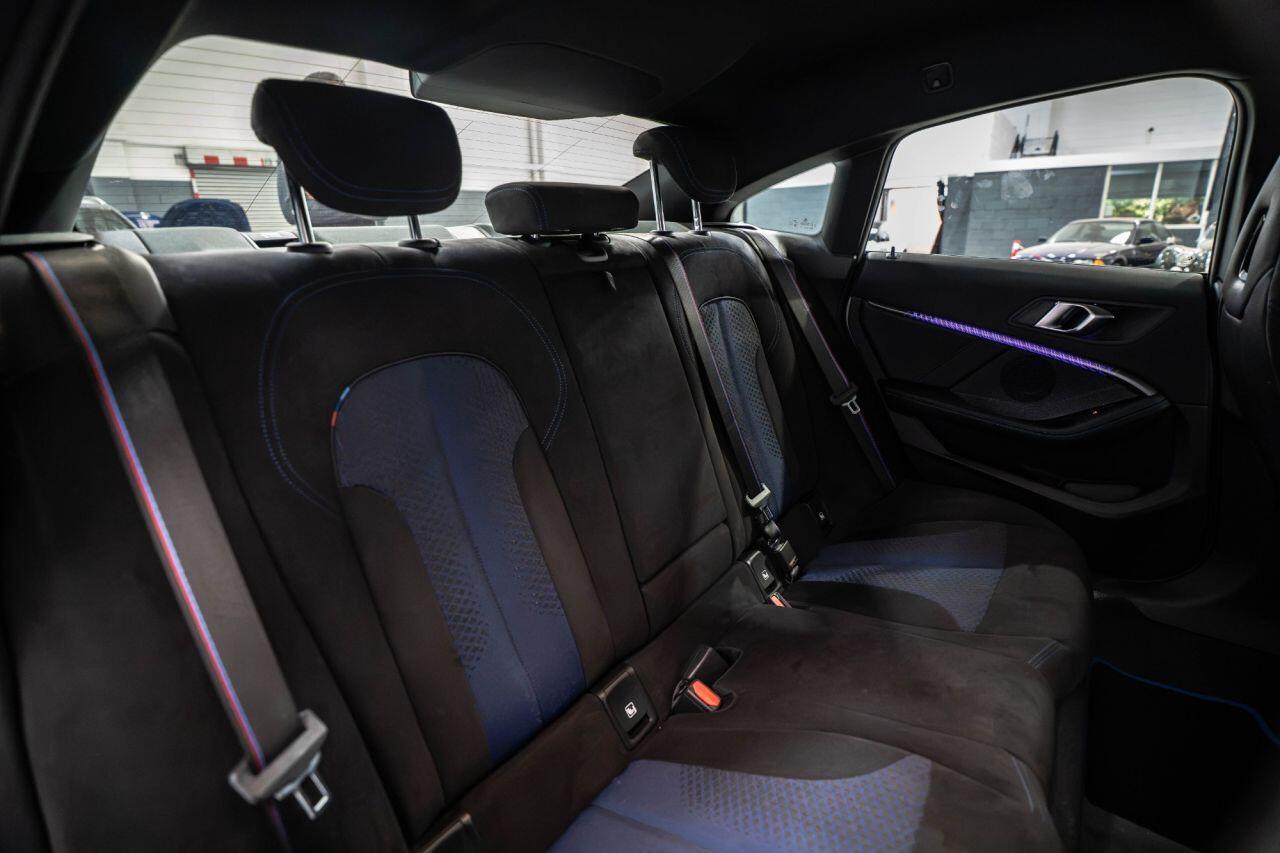 BMW 2 Series view 25