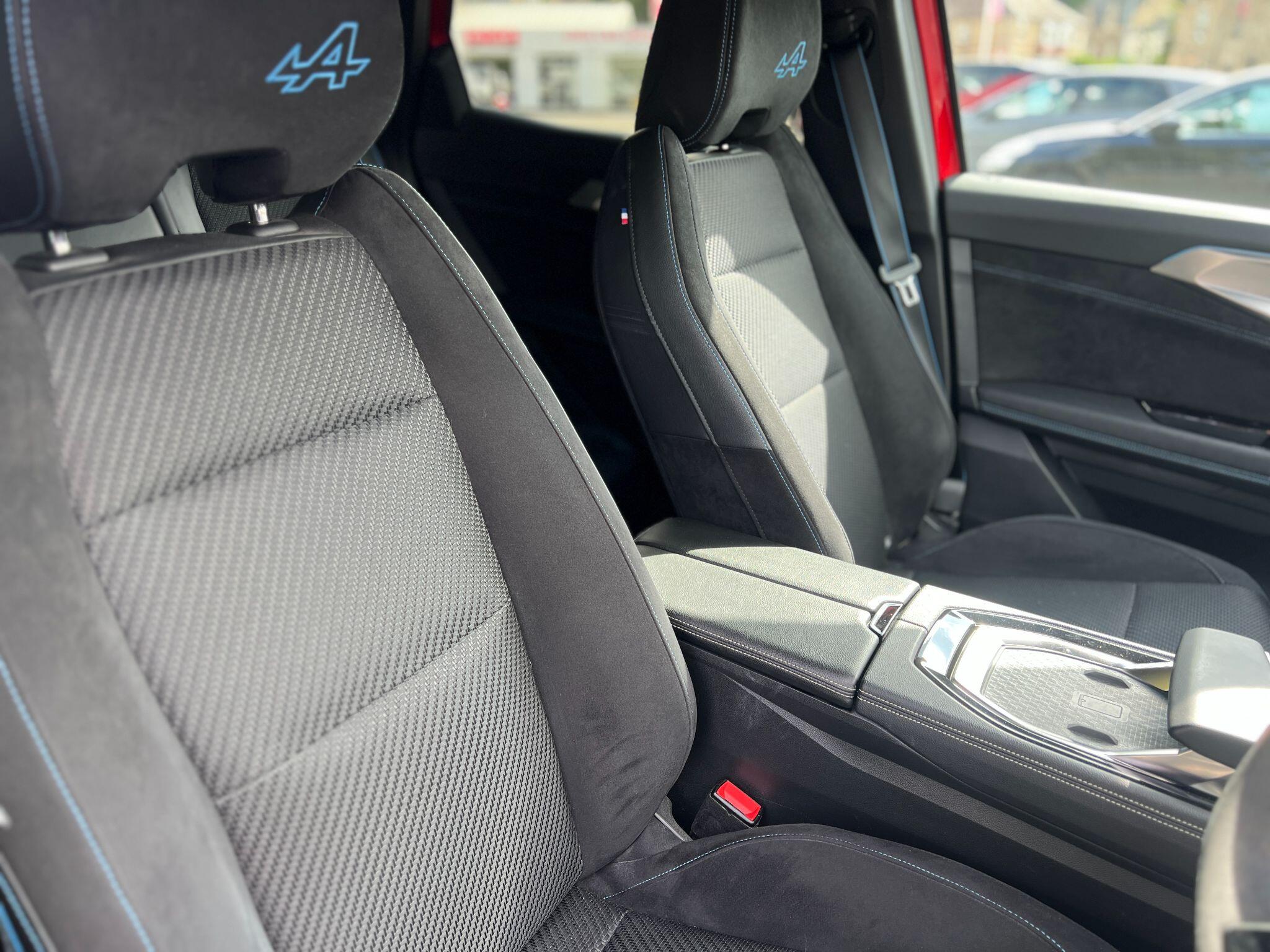 Renault Austral view 13