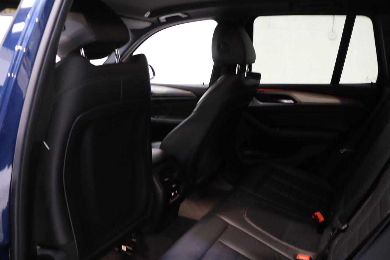 BMW X3 view 12