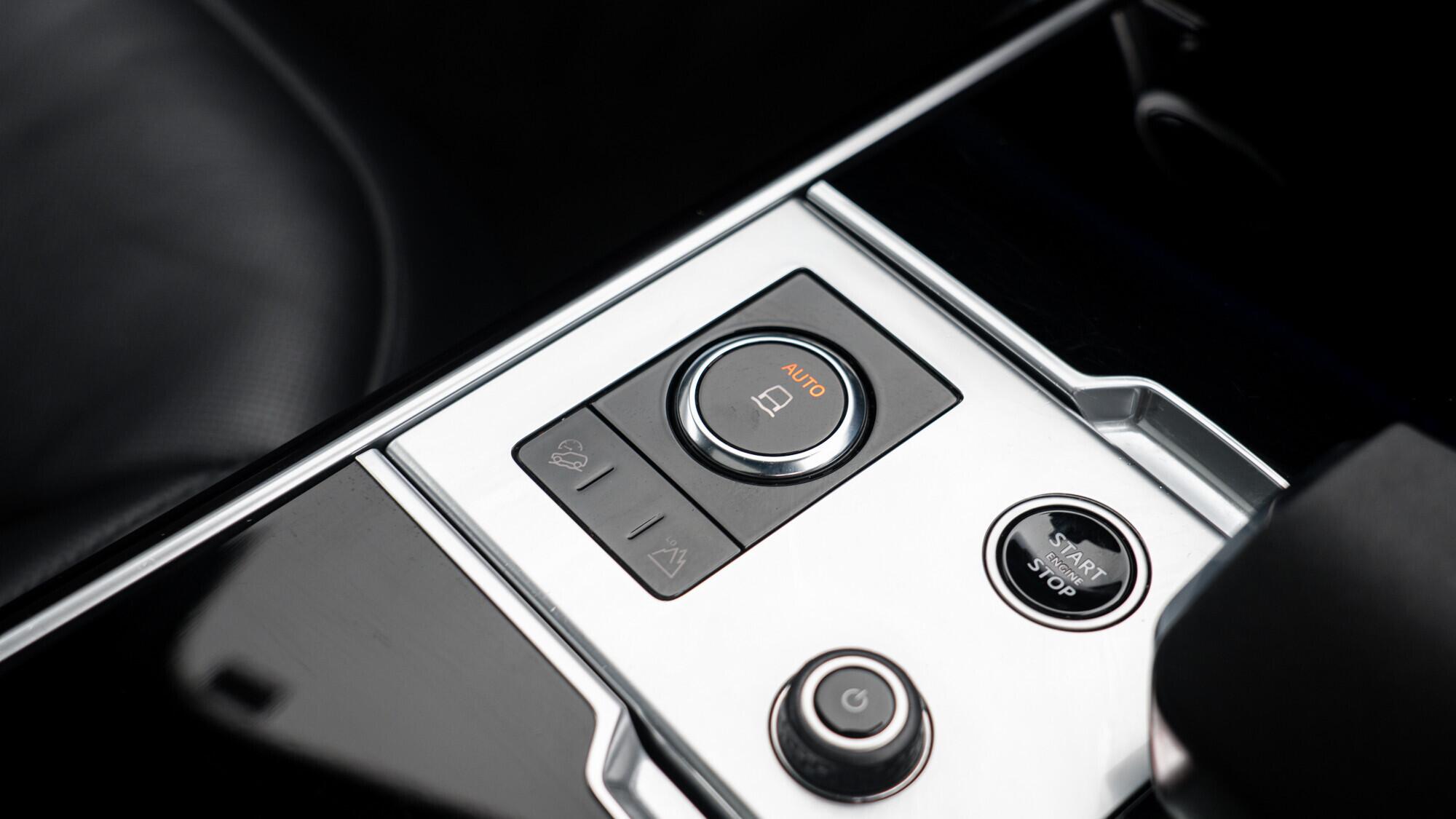 Land Rover Range Rover view 43