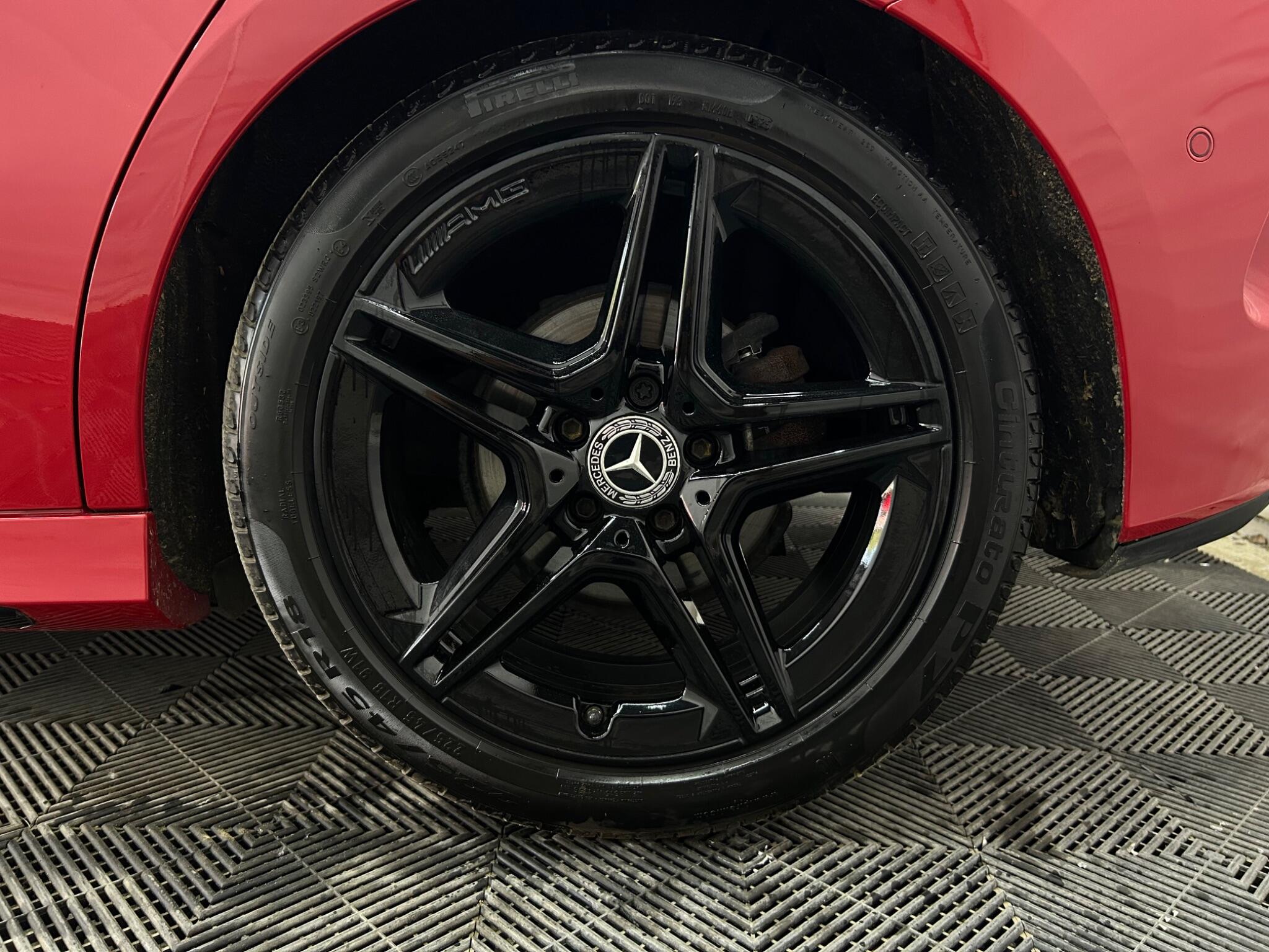Mercedes-Benz B Class view 36