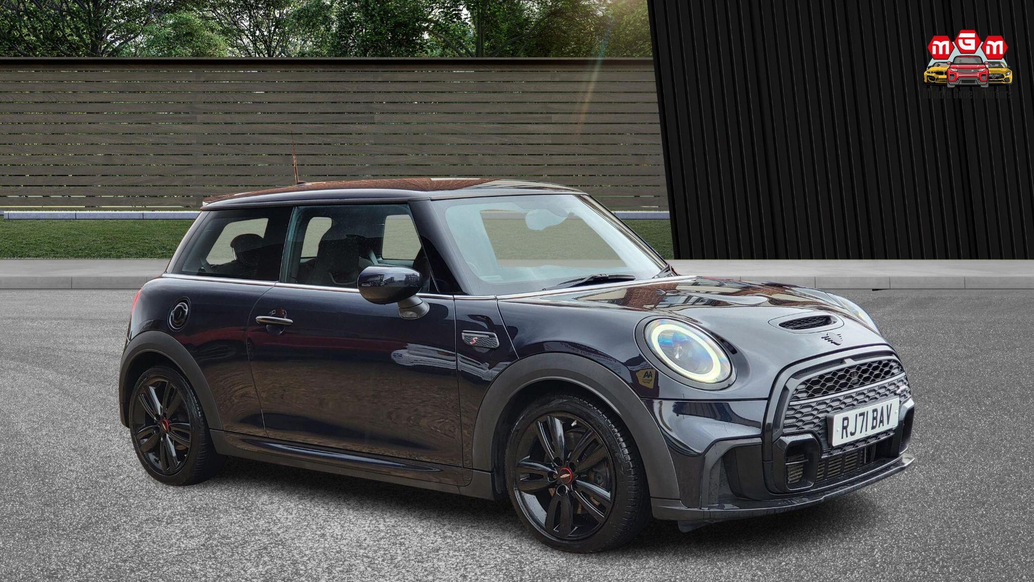 Mini Hatch view 5