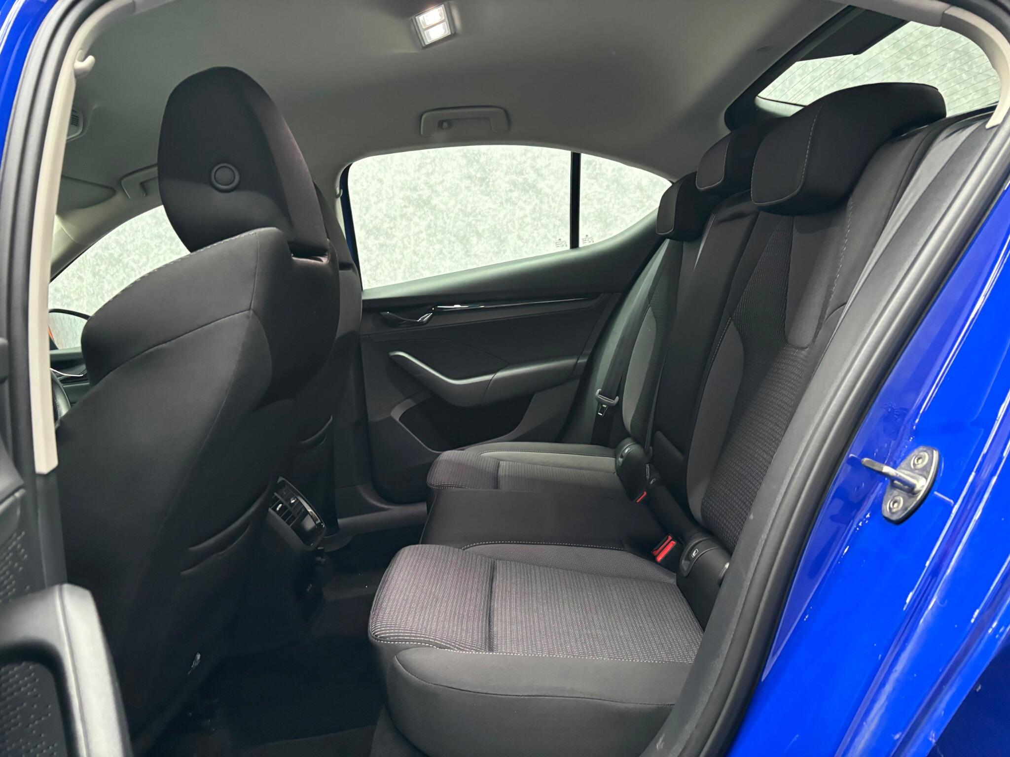 Skoda Octavia view 6