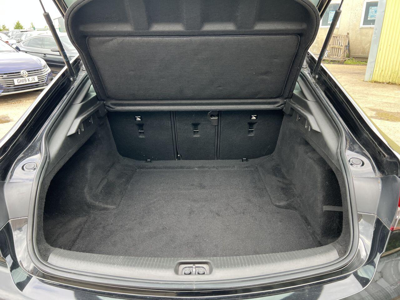 Vauxhall Insignia view 9