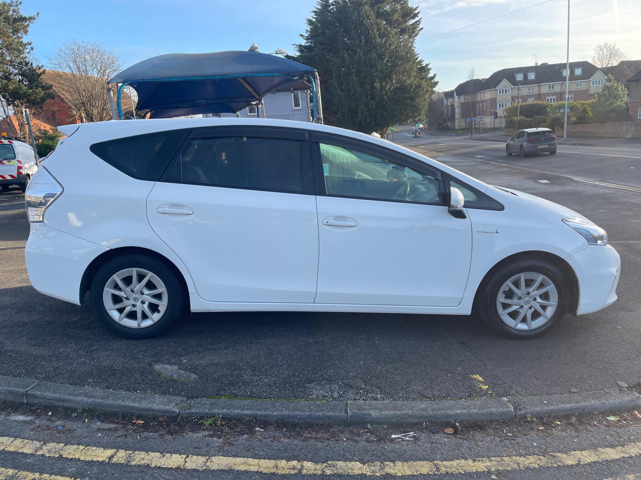 2014 Toyota Prius 1.5 CVT 4dr • 101,741 miles image 14