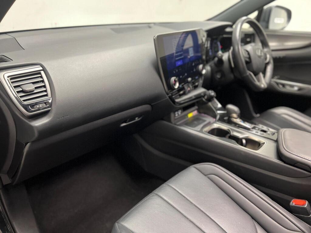 Lexus NX view 9