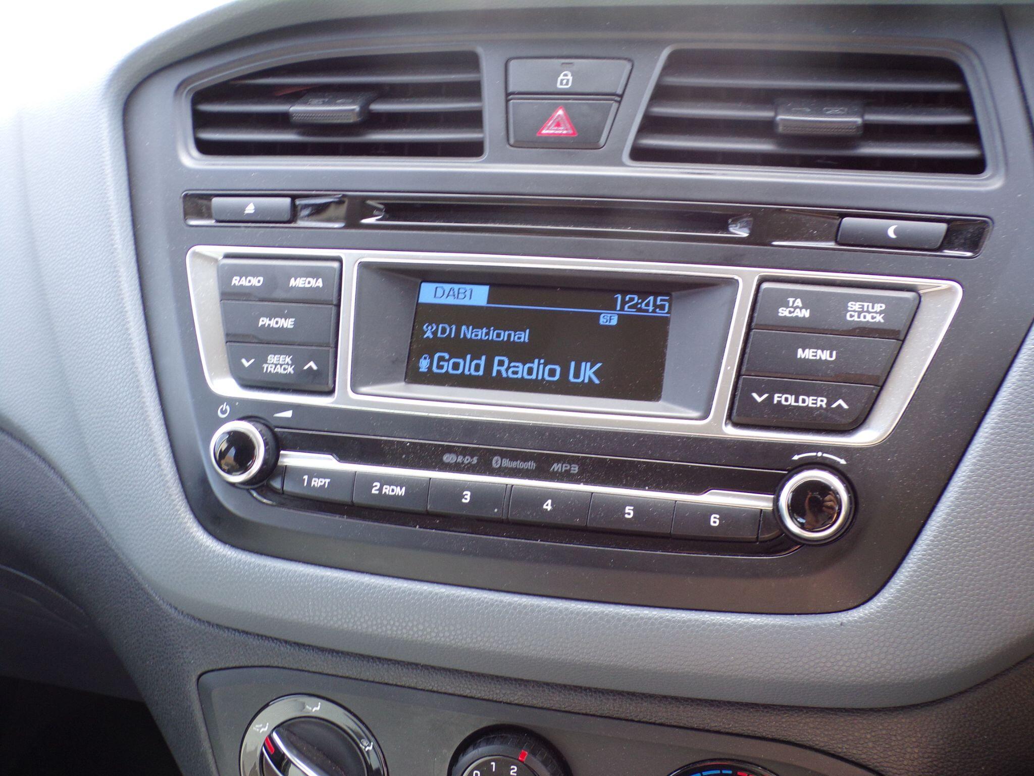 Hyundai I20 view 17