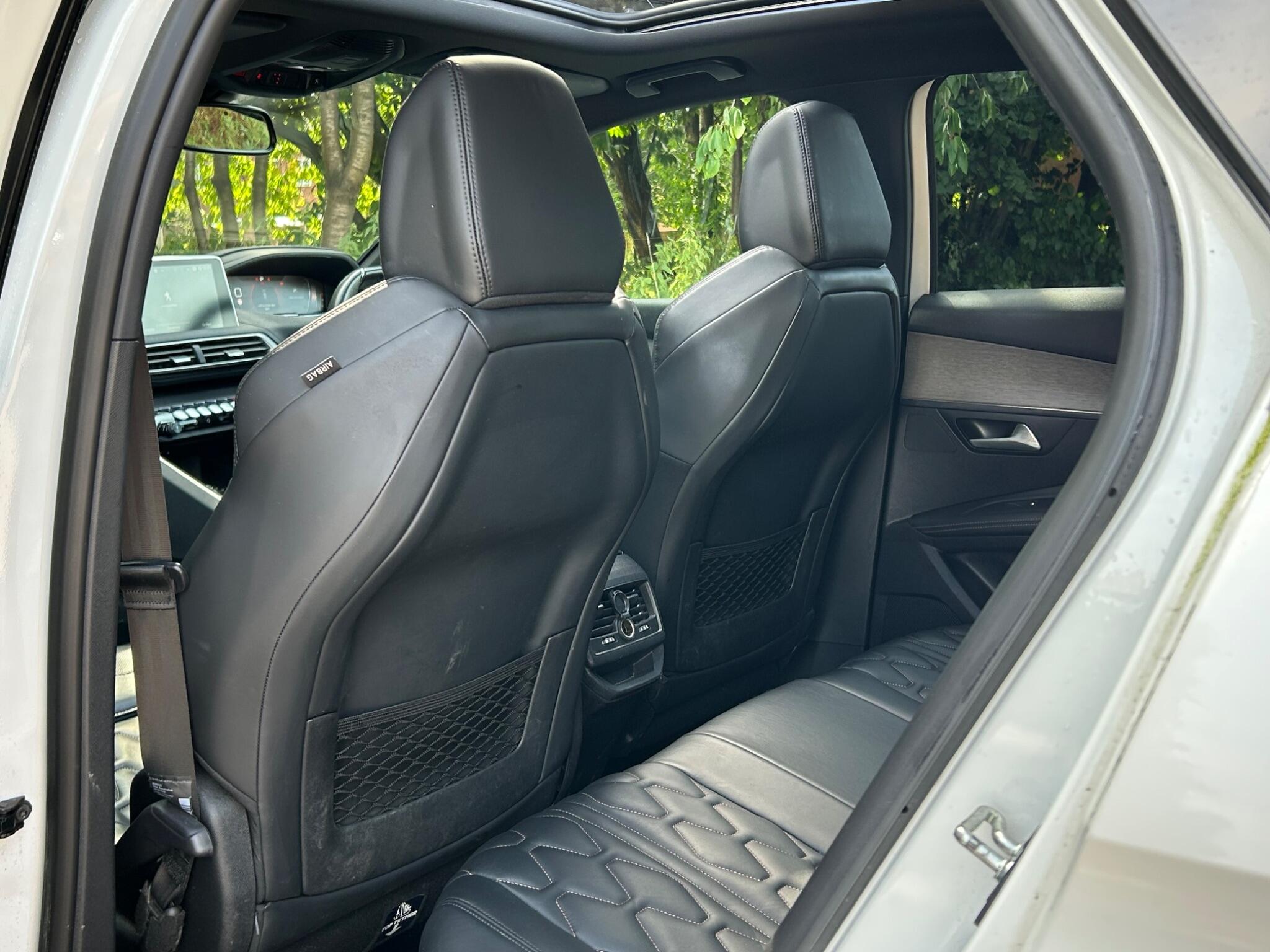 Peugeot 3008 view 17