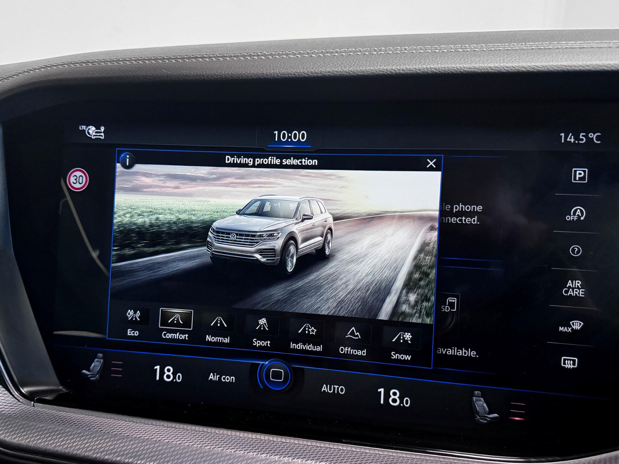 Volkswagen Touareg view 63
