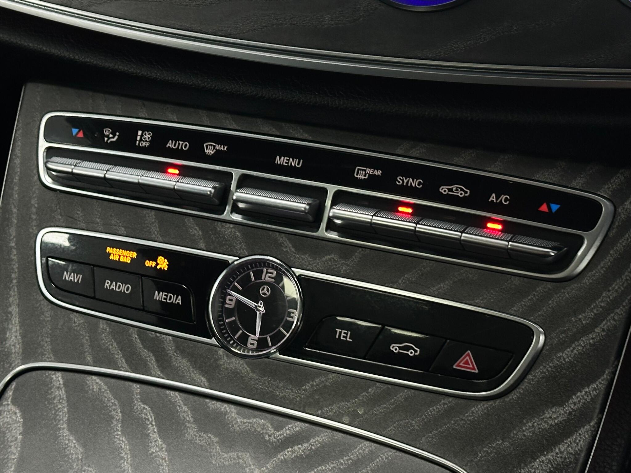 Mercedes-Benz CLS view 29