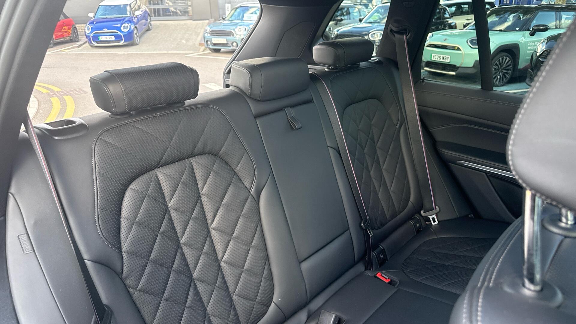 BMW X5 view 12