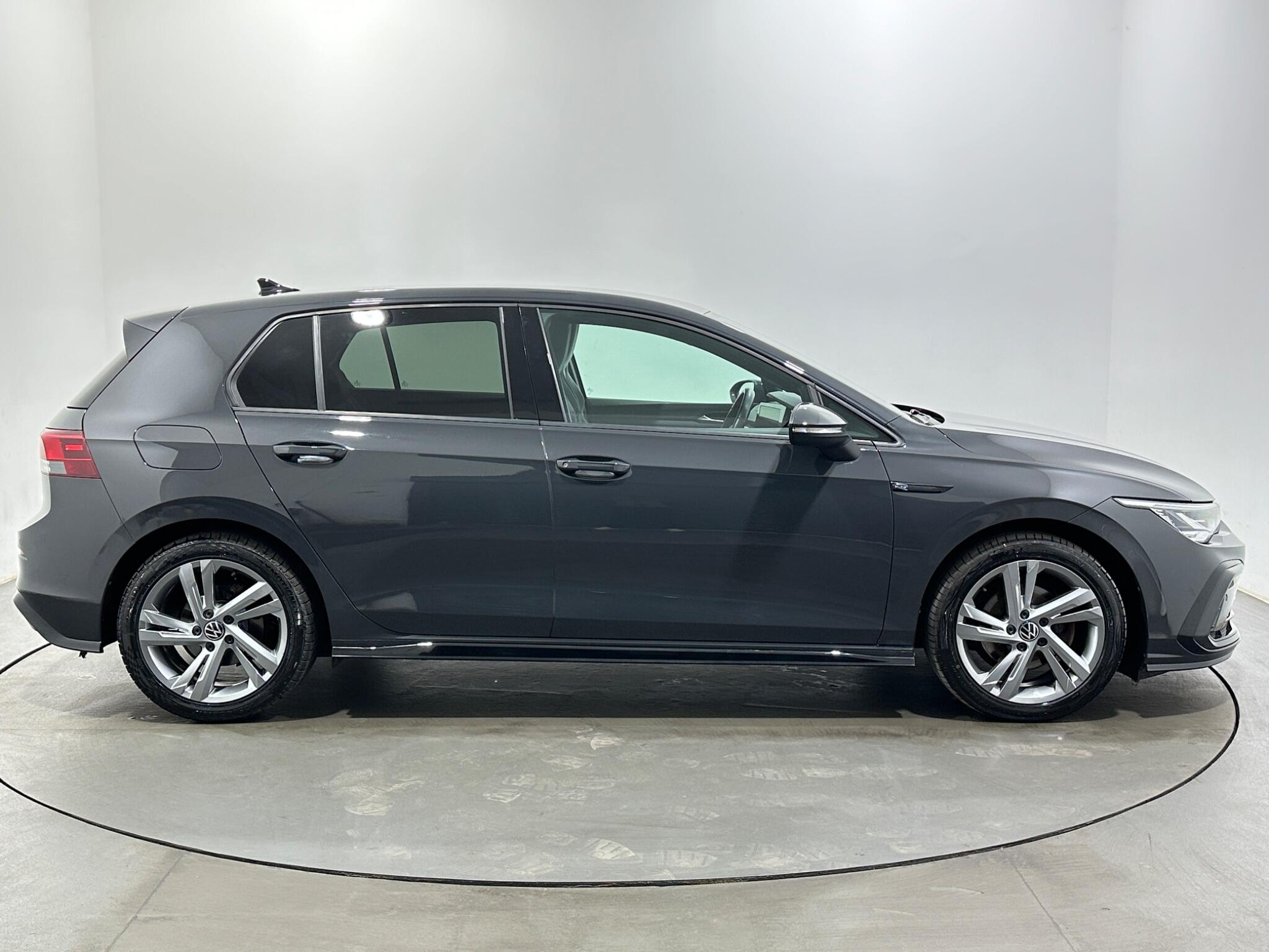 Volkswagen Golf view 9