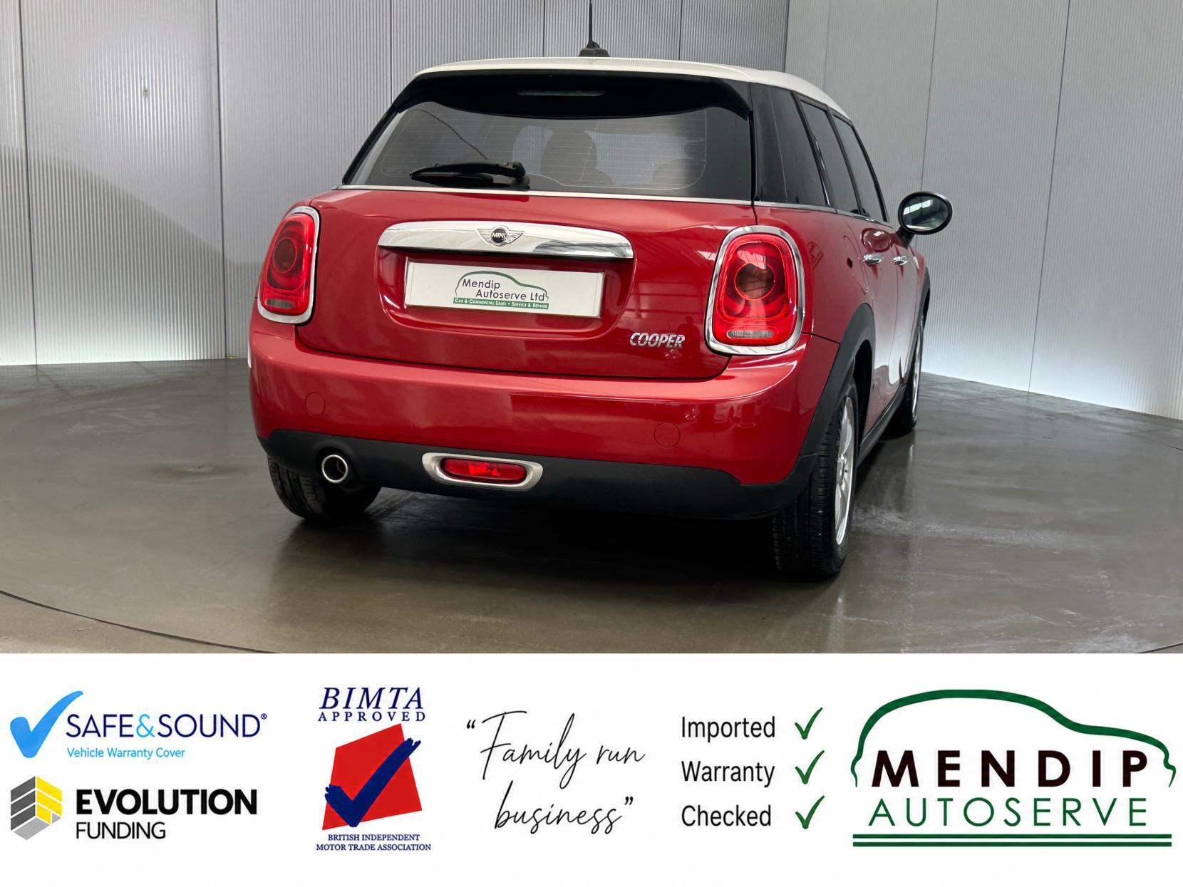 Mini Cooper view 24