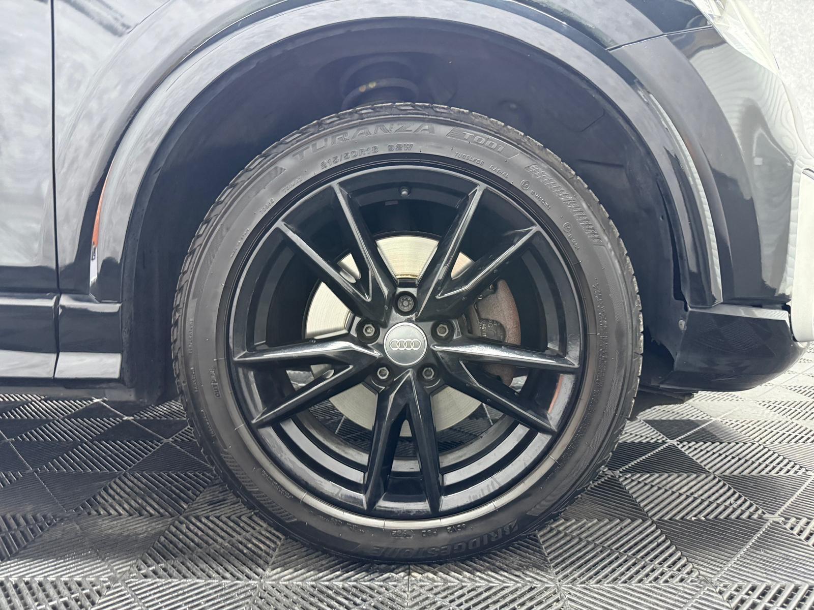 Audi Q2 view 26