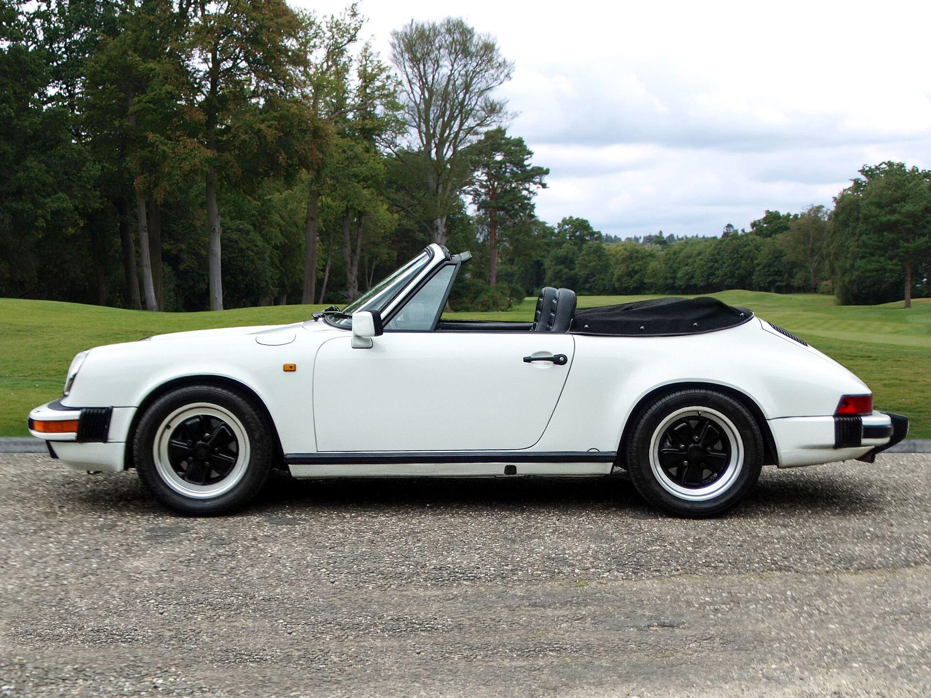 Porsche 911 view 2