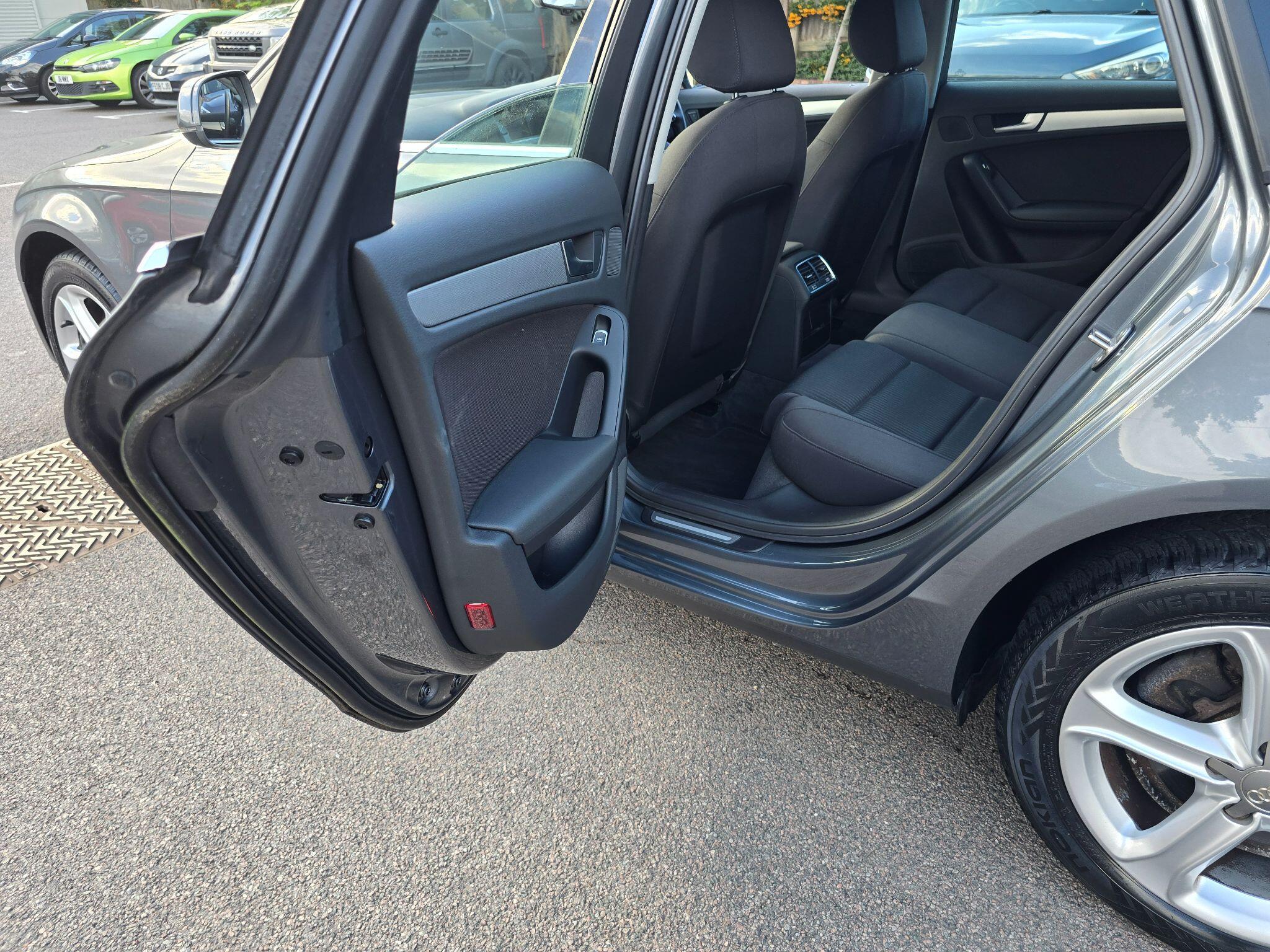 Audi A4 view 50