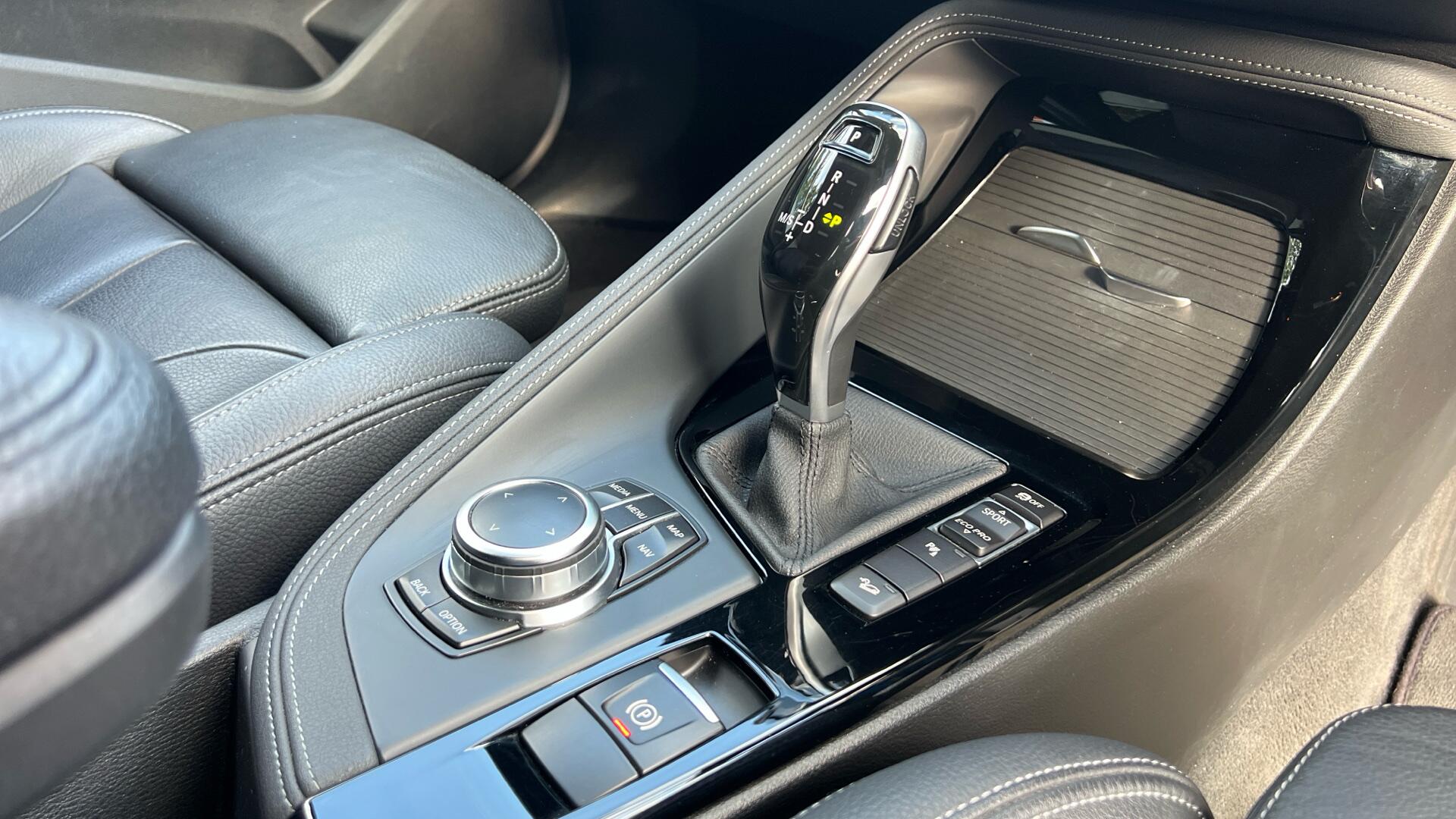 BMW X1 view 10