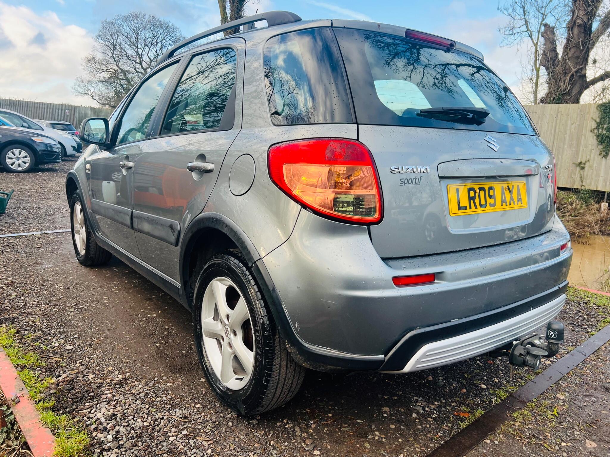 2009 Suzuki SX4 2.0 DDiS SZ5 4Grip Euro 5 5dr • 134,810 miles image 8
