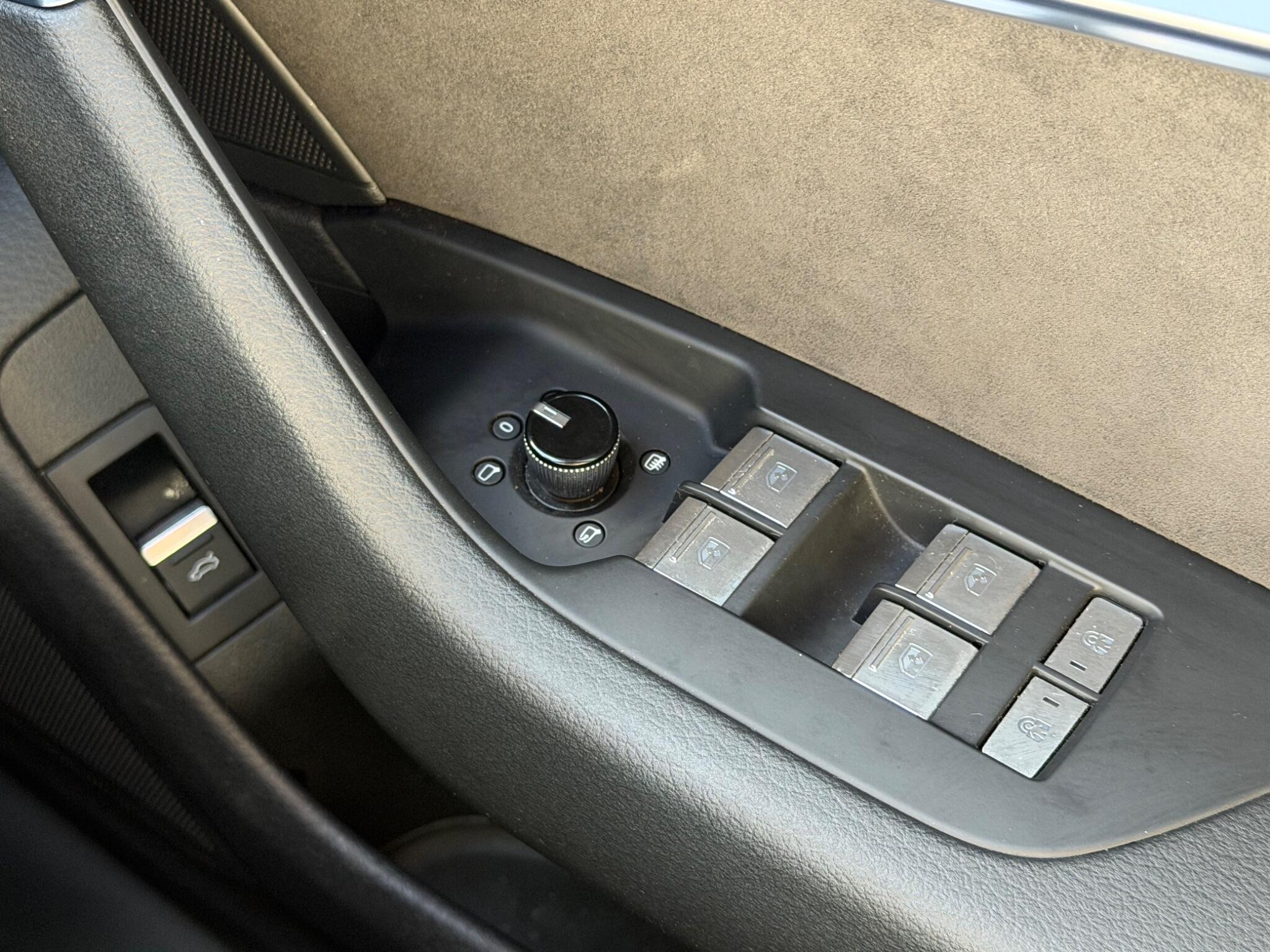 Audi A6 view 47