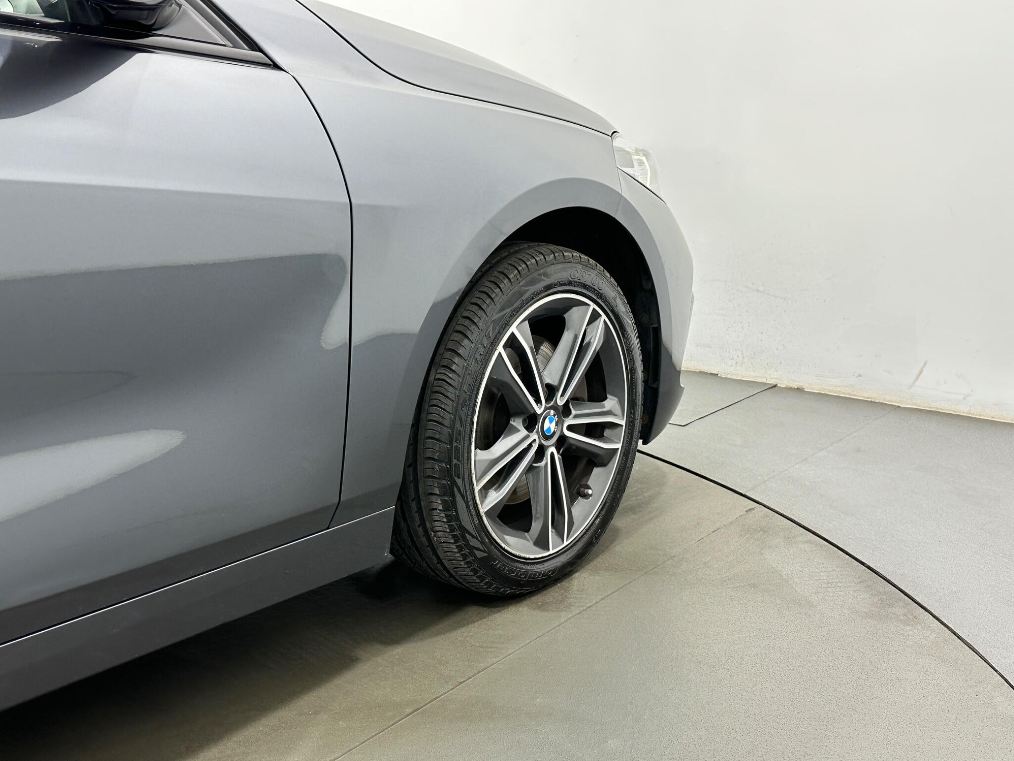BMW 1 Series view 51