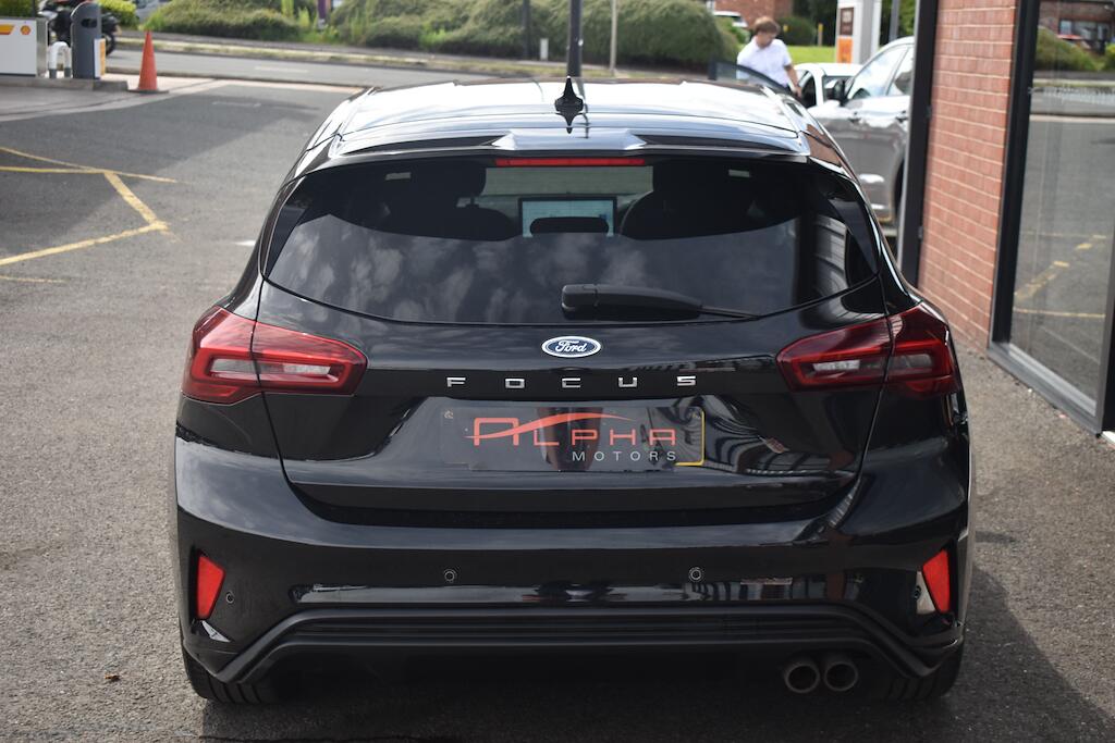 Ford Focus view 8