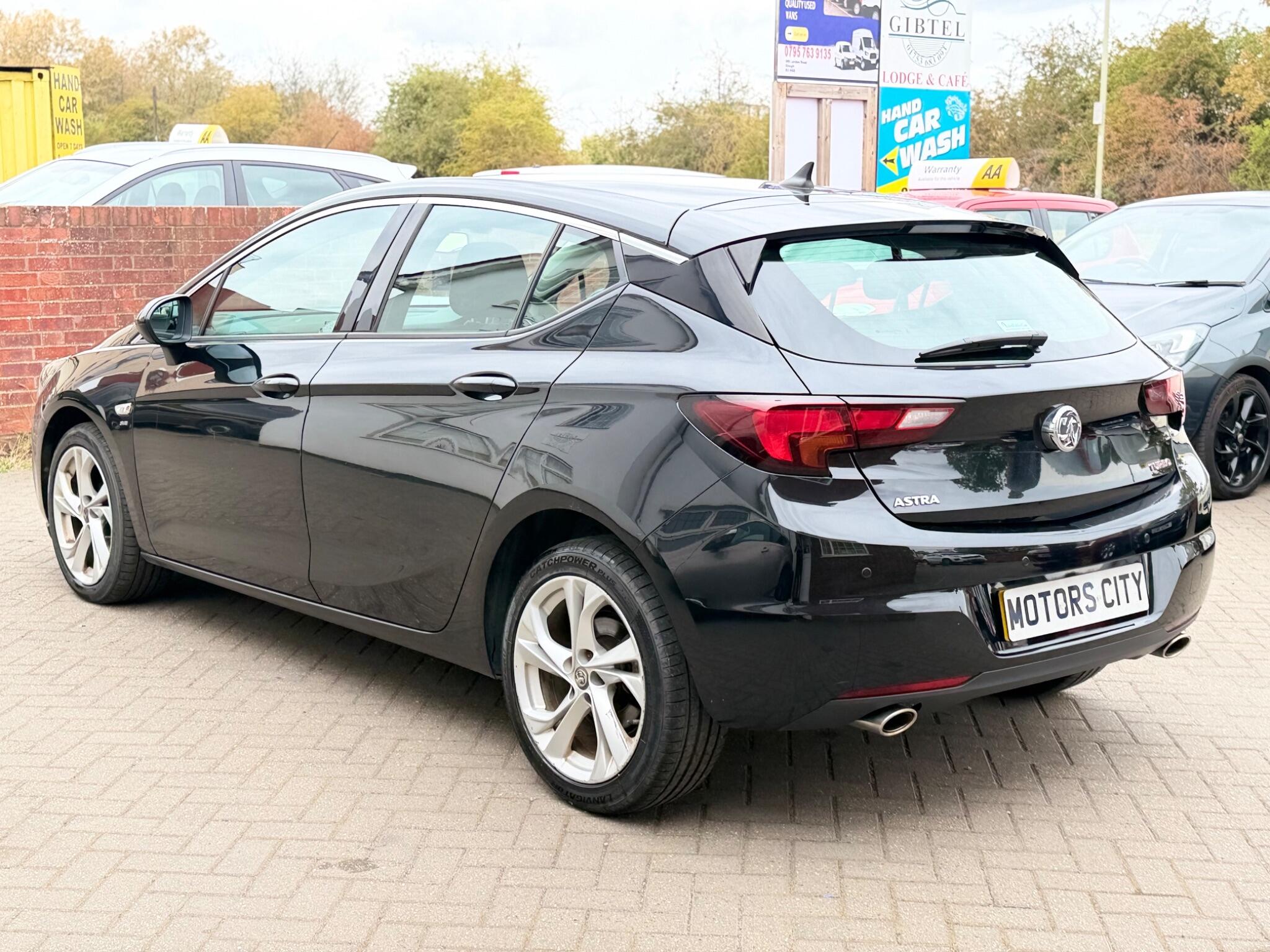 Vauxhall Astra view 5